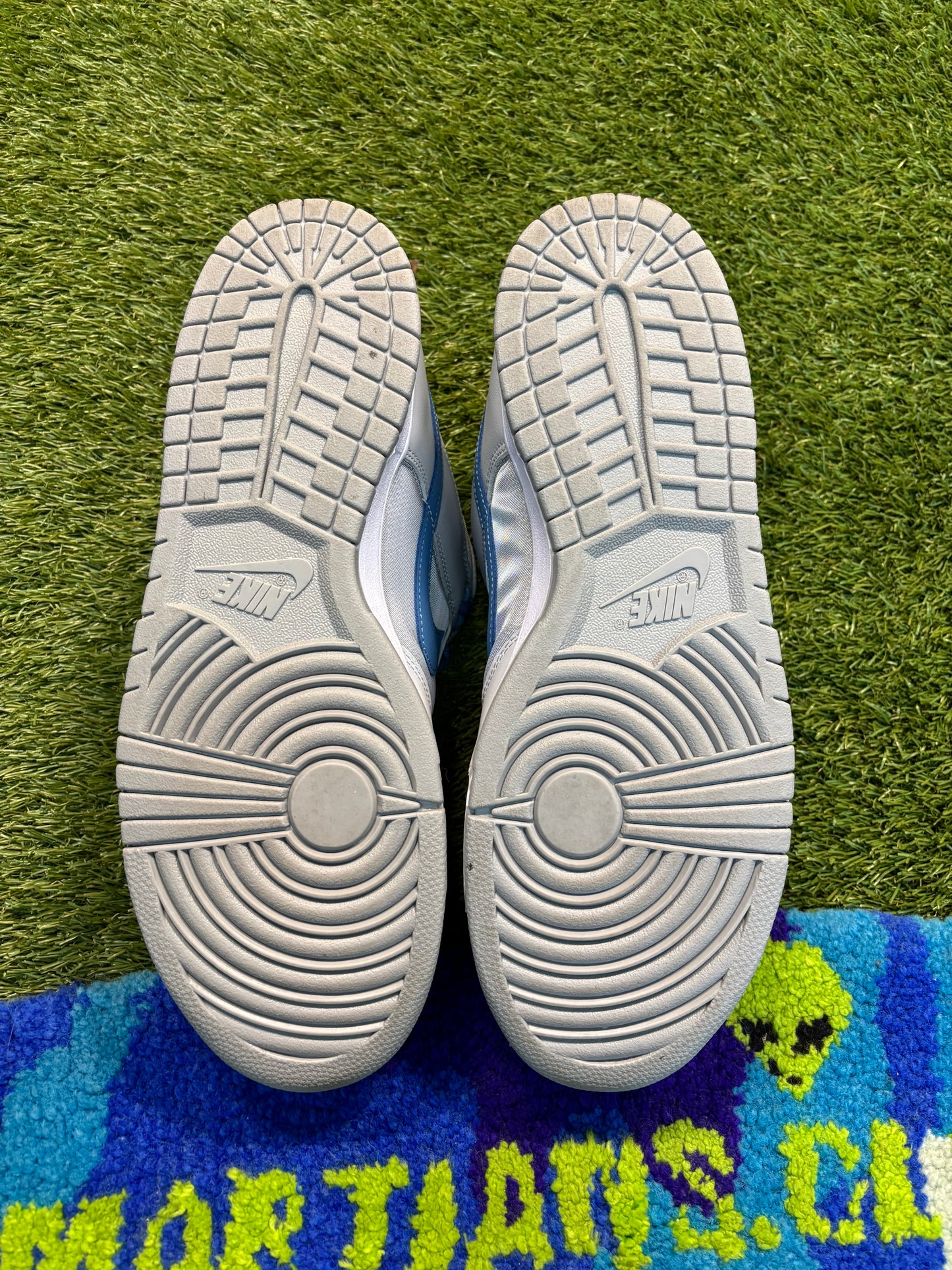 Nike Dunk Low “Silver Surfer”