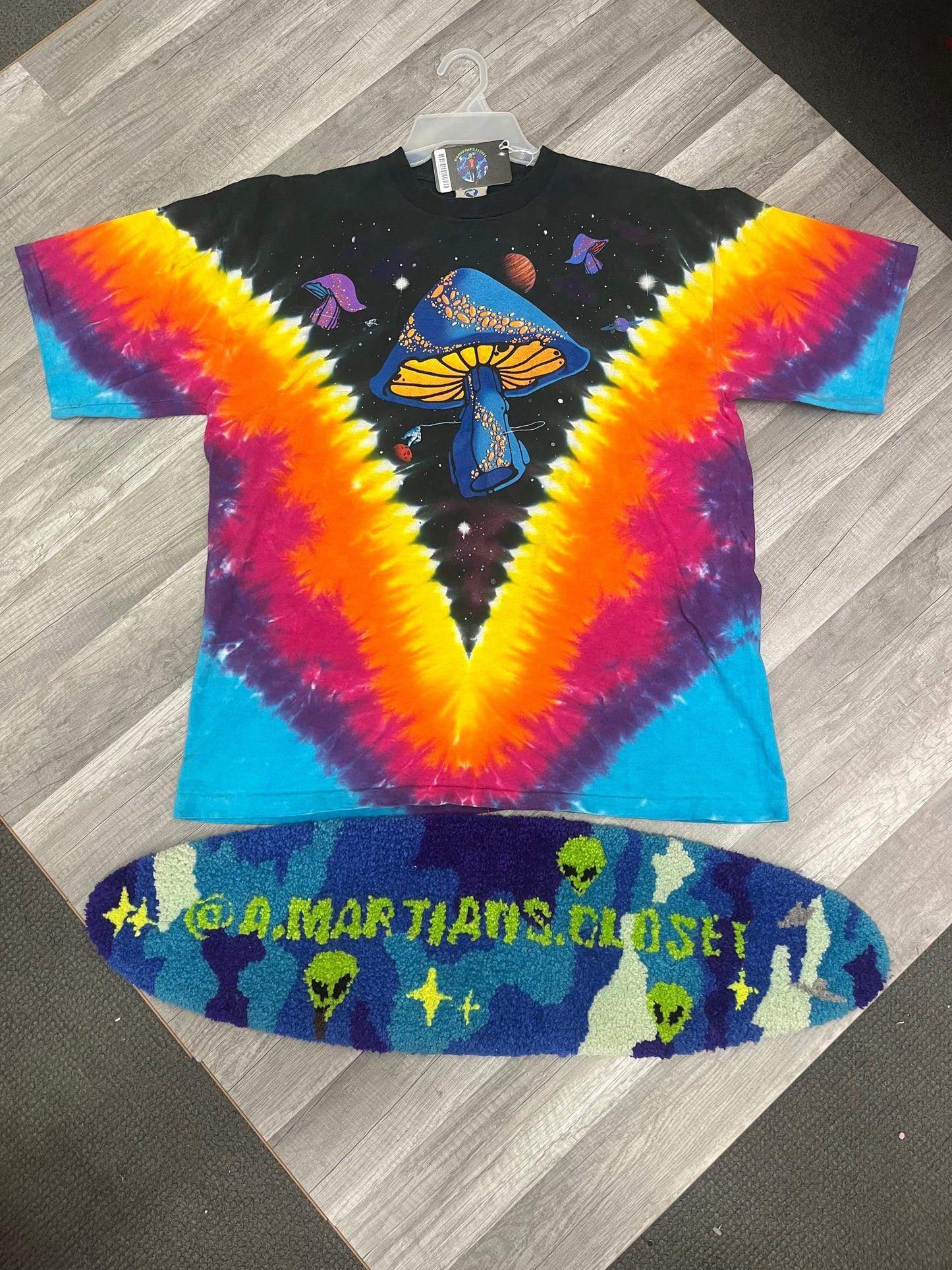 Vintage 90s Tye Dye Magic Mushroom Tee