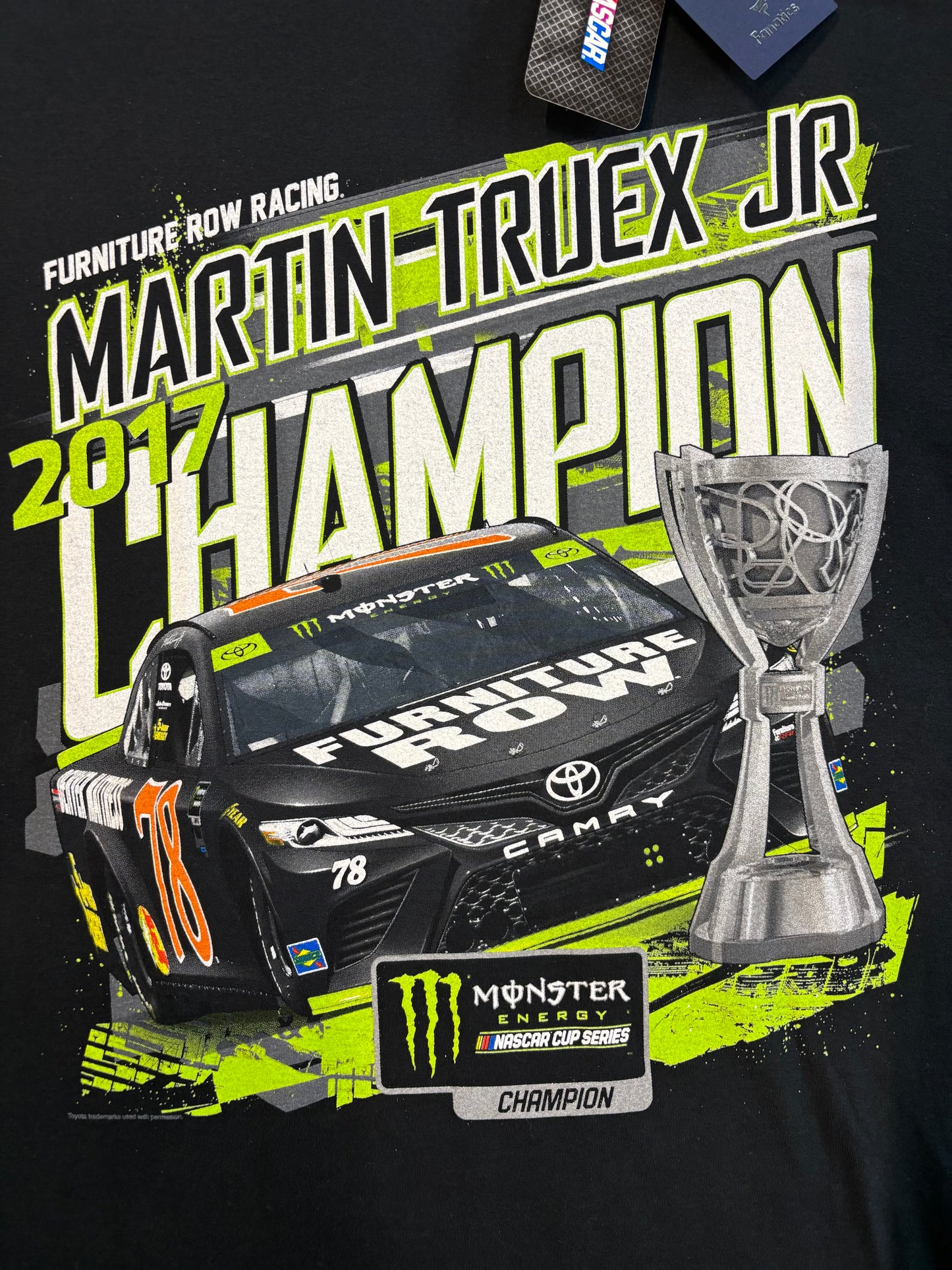 Martin Truex Jr 2017 champion Monster energy drink racing T-shirt Size 2XL Fanatics tag