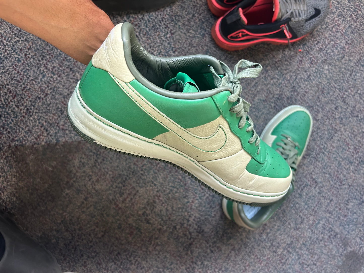 Nike Air Force 1 Supreme Green