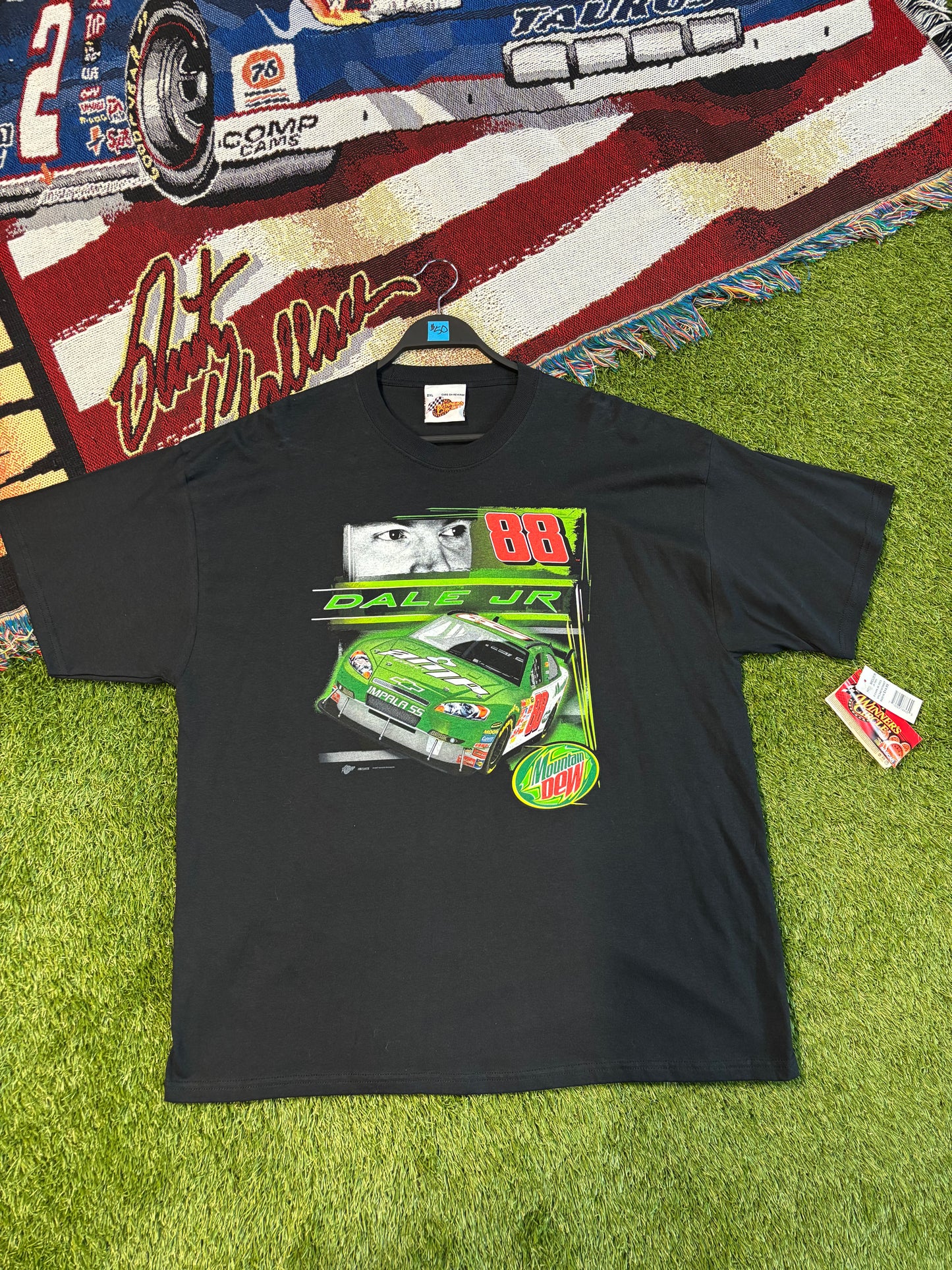 2009 Dead stock Dale Jr Mountain Dew Amp energy NASCAR T-Shirt Size 2XL Winners Circle Tag