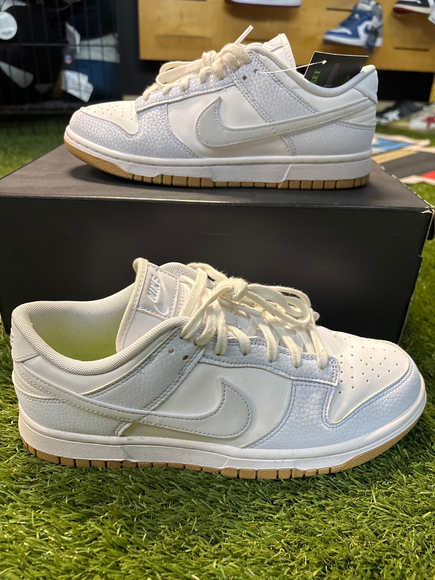 Nike dunk light blue gum bottom size 8.5