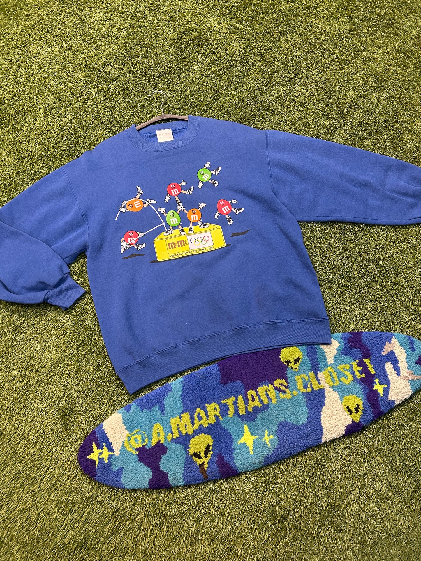 Vintage 1992 M&Ms Chocolate Olympic Games Sponsor Crewneck