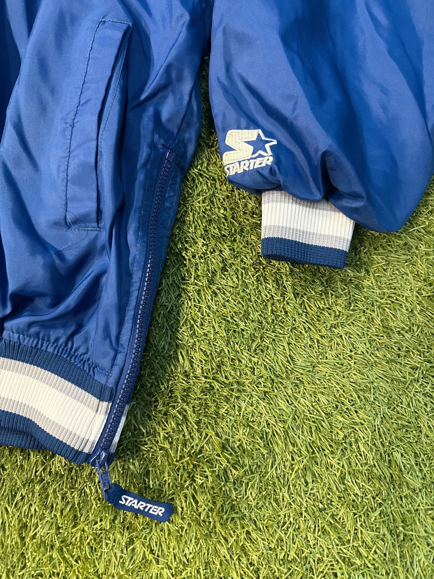 VINTAGE STARTER “DEION SANDERS” WINDBREAKER