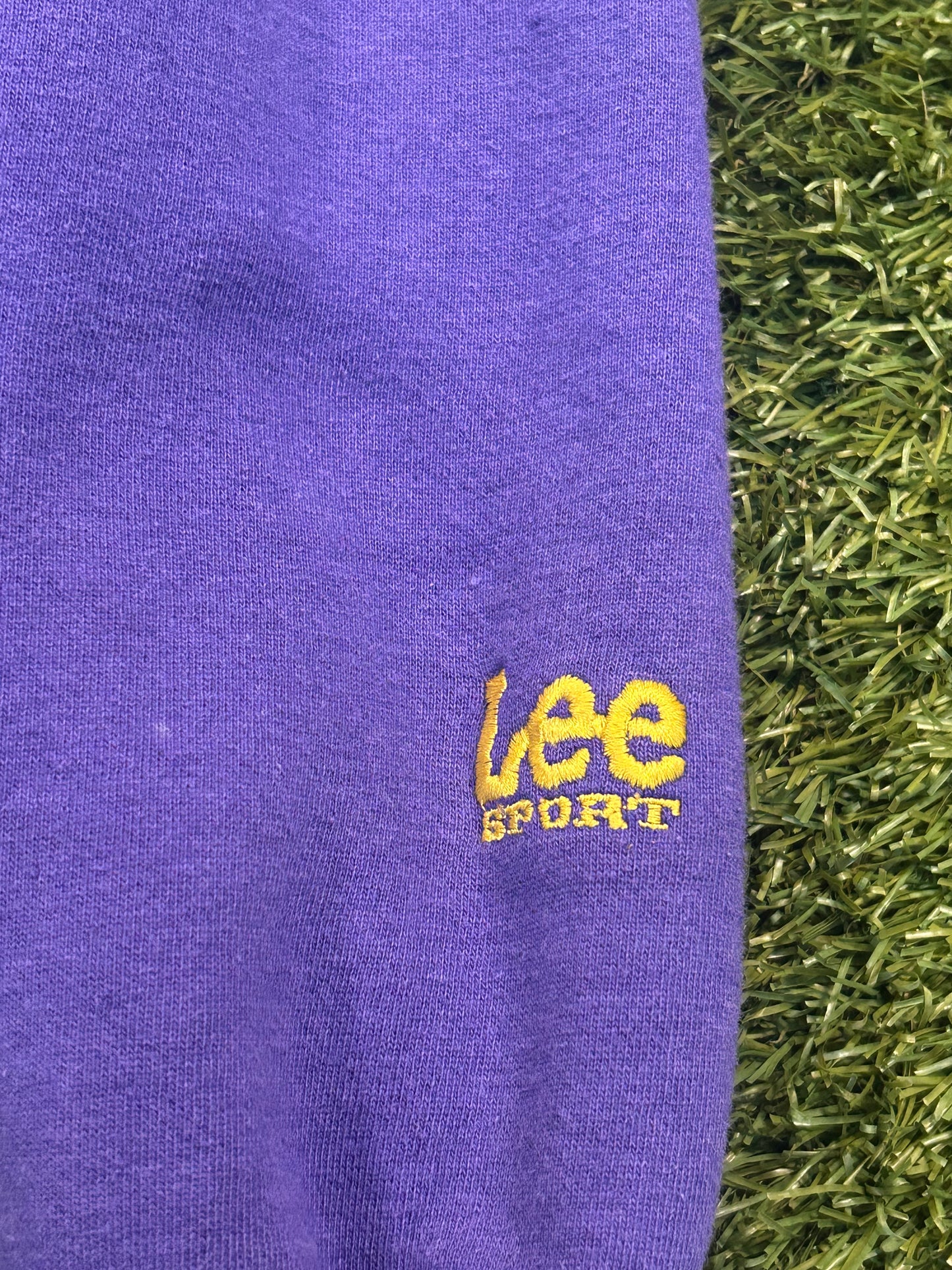 Vintage 90s Lee Sports Los Angeles Lakers Embroidered Crewneck