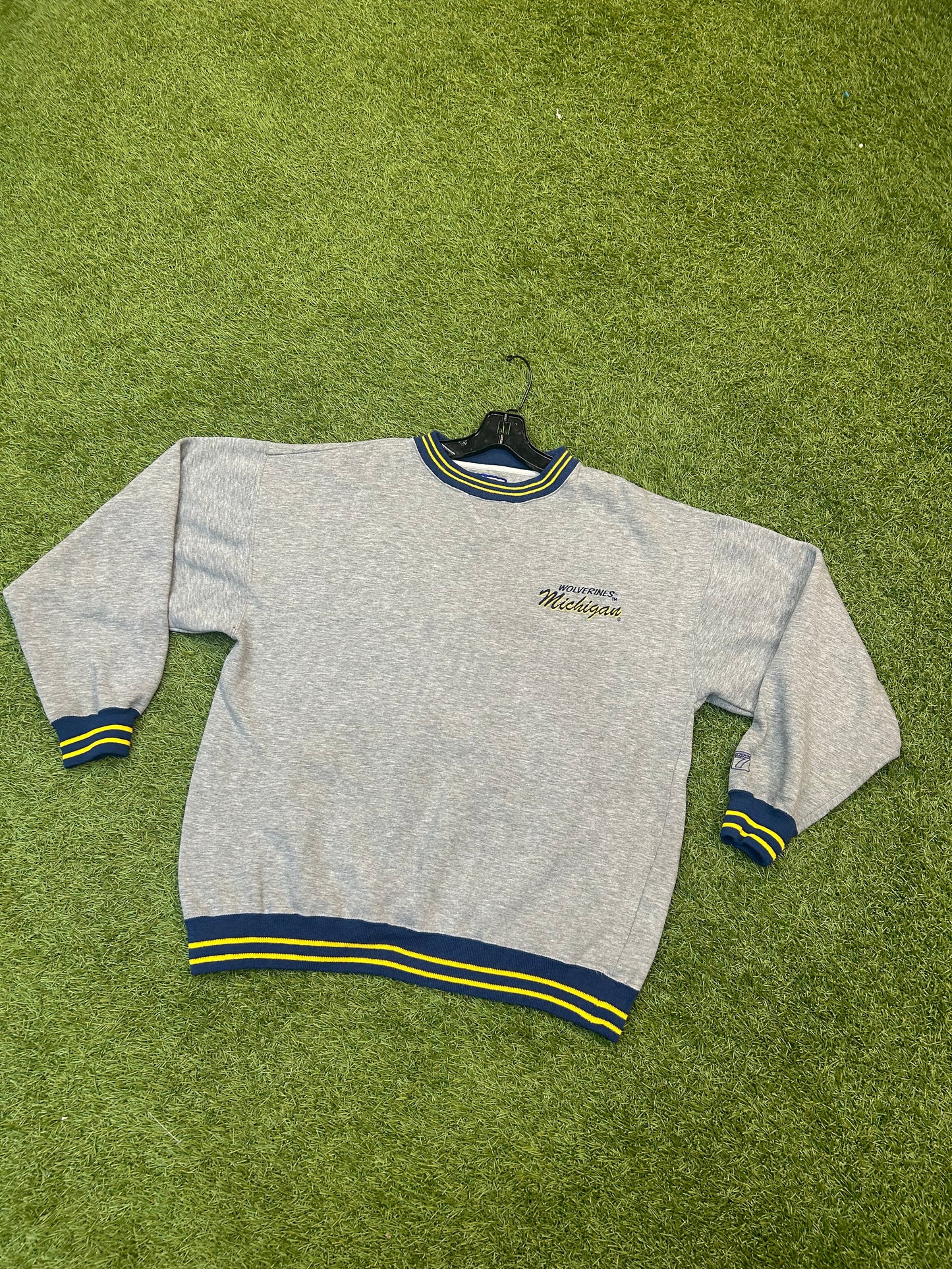 Vintage Logo7 Michigan Wolverines Embroidered Crewneck