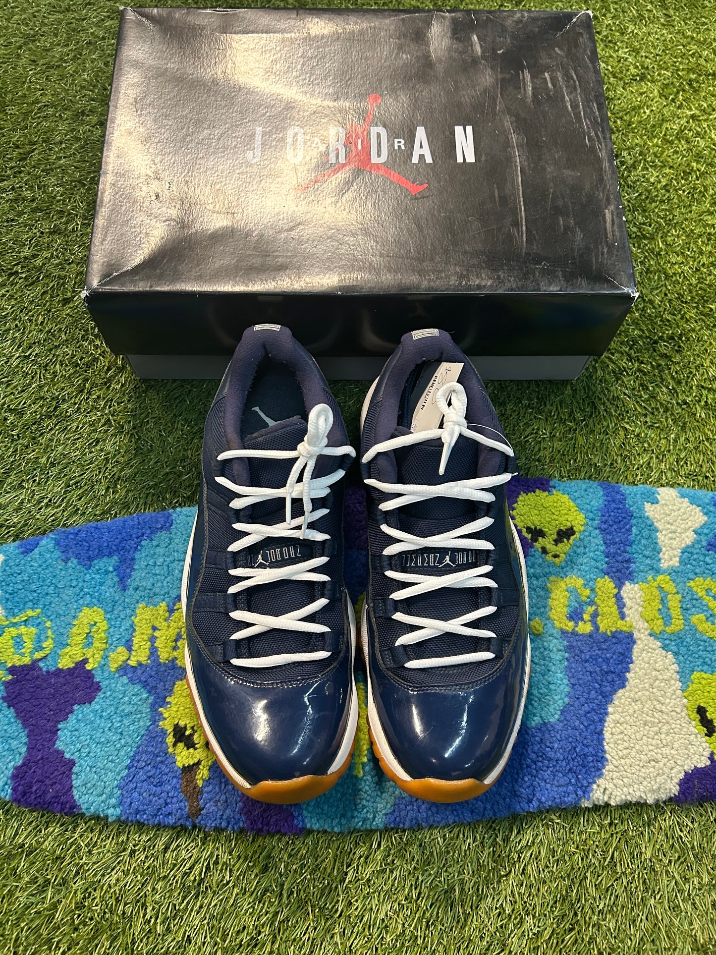 Jordan Retro 11 Navy Gum