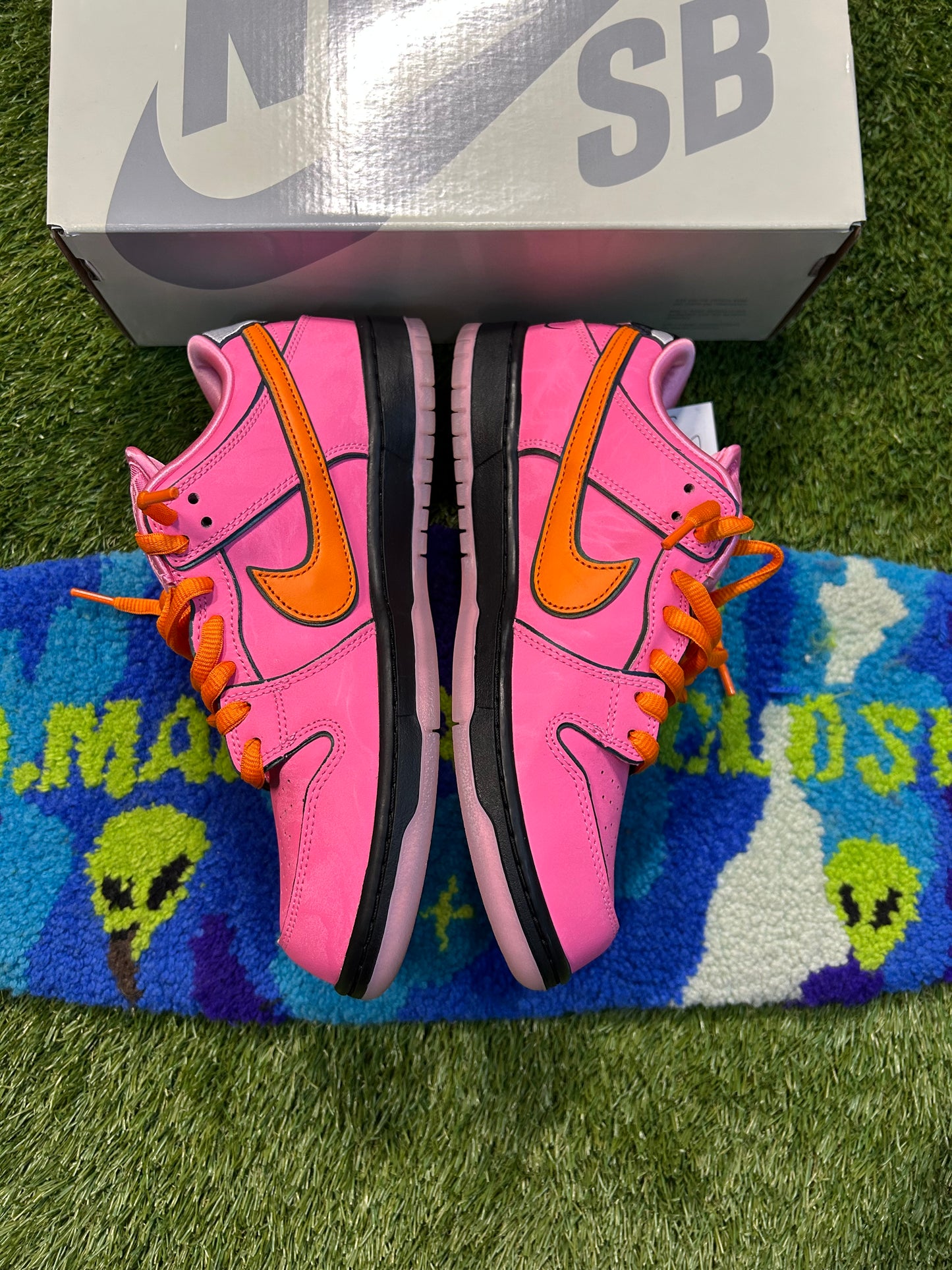 Nike SB Dunk Low The Powerpuff Girls Blossom