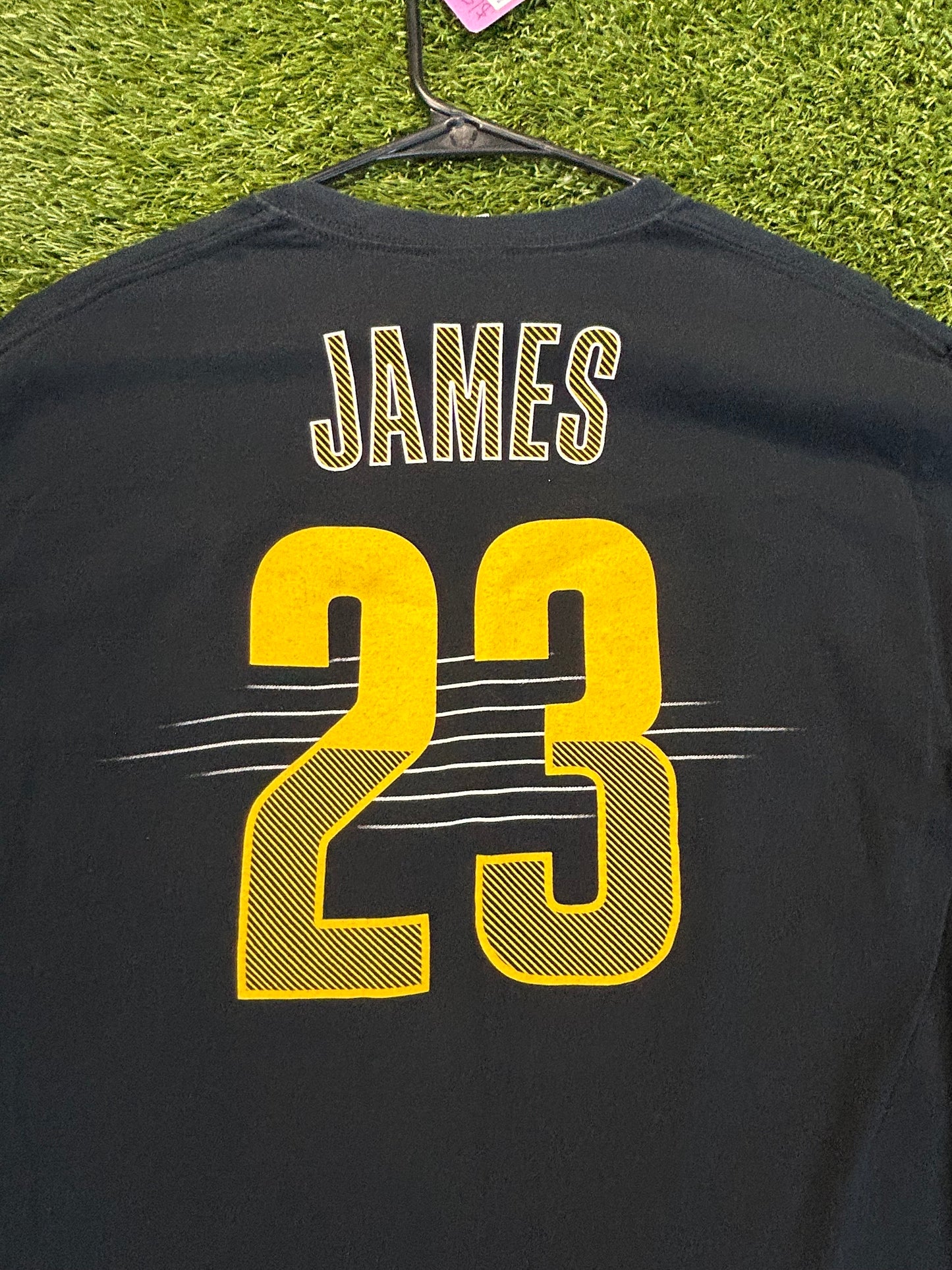 Y2K Cleveland Cavaliers LeBron James Tee