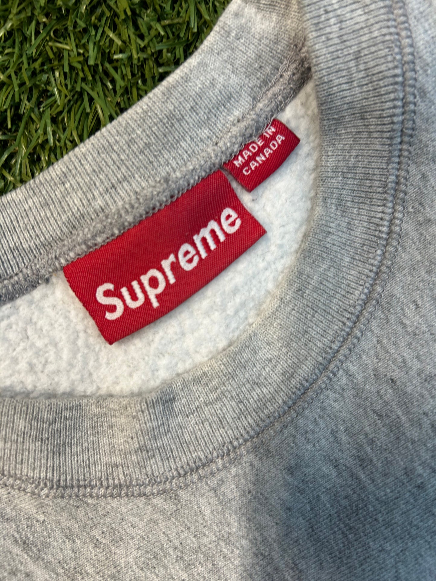Rare Y2K Supreme Silver On Silver BoGo Crewneck(2003)