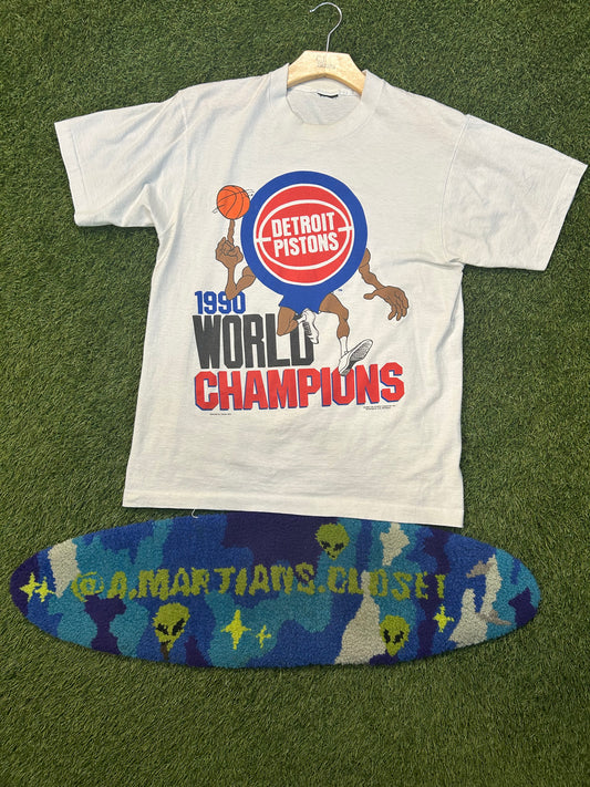 Vintage 1990 NBA World Champions Detroit Pistons Tee
