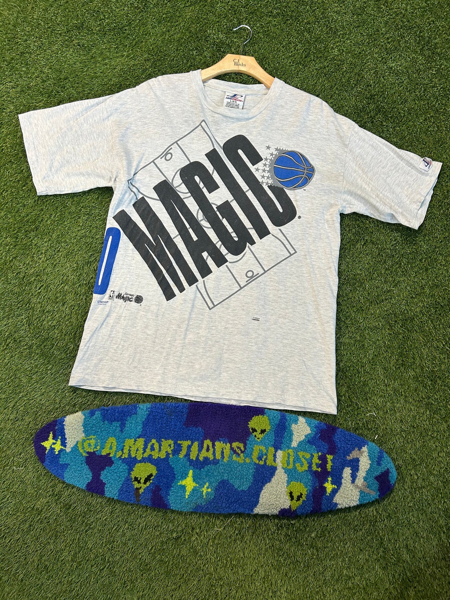Vintage 90s Orlando Magic NBA Wrap Around Tee