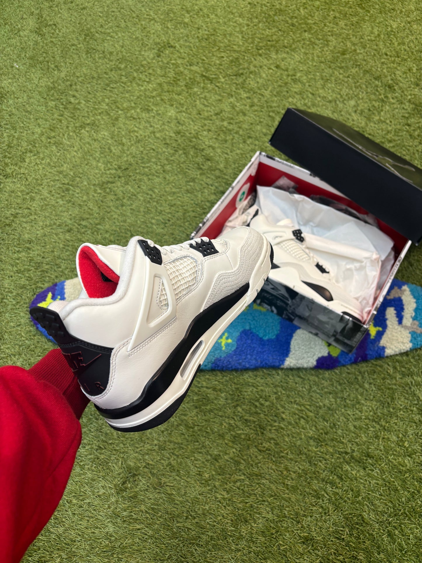 Jordan Retro 4 Flight Club