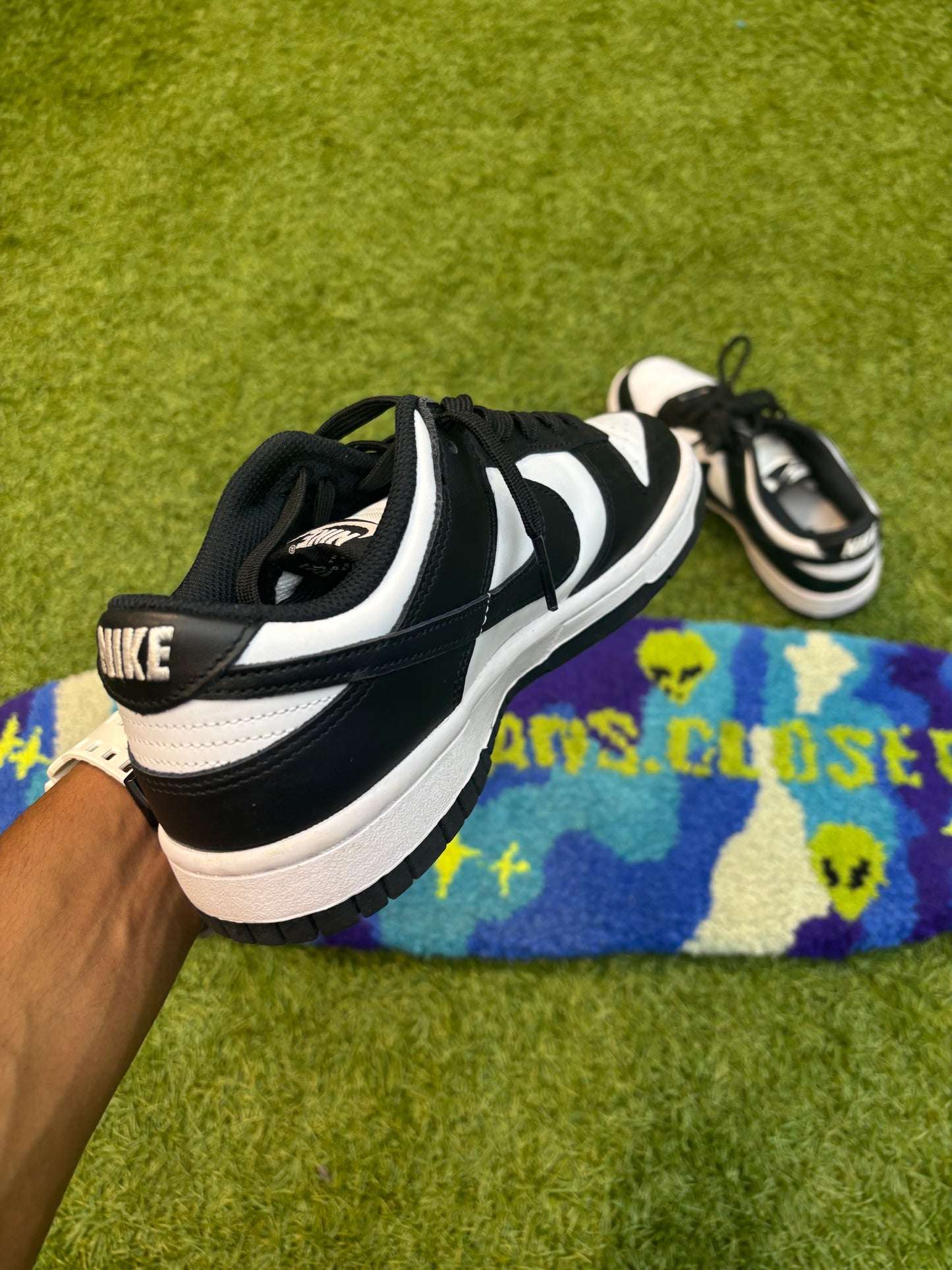 Nike Panda Dunks