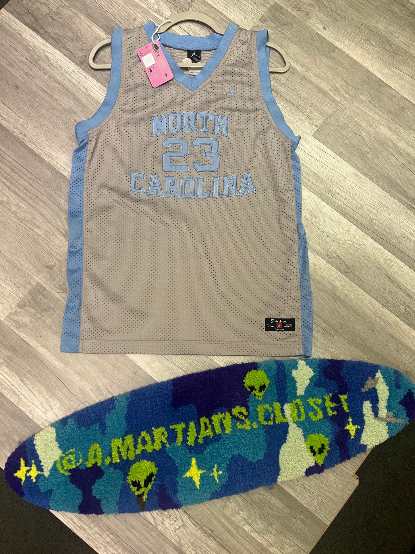 Vintage 2000s North Carolina #23 Micheal Jordan Jersey