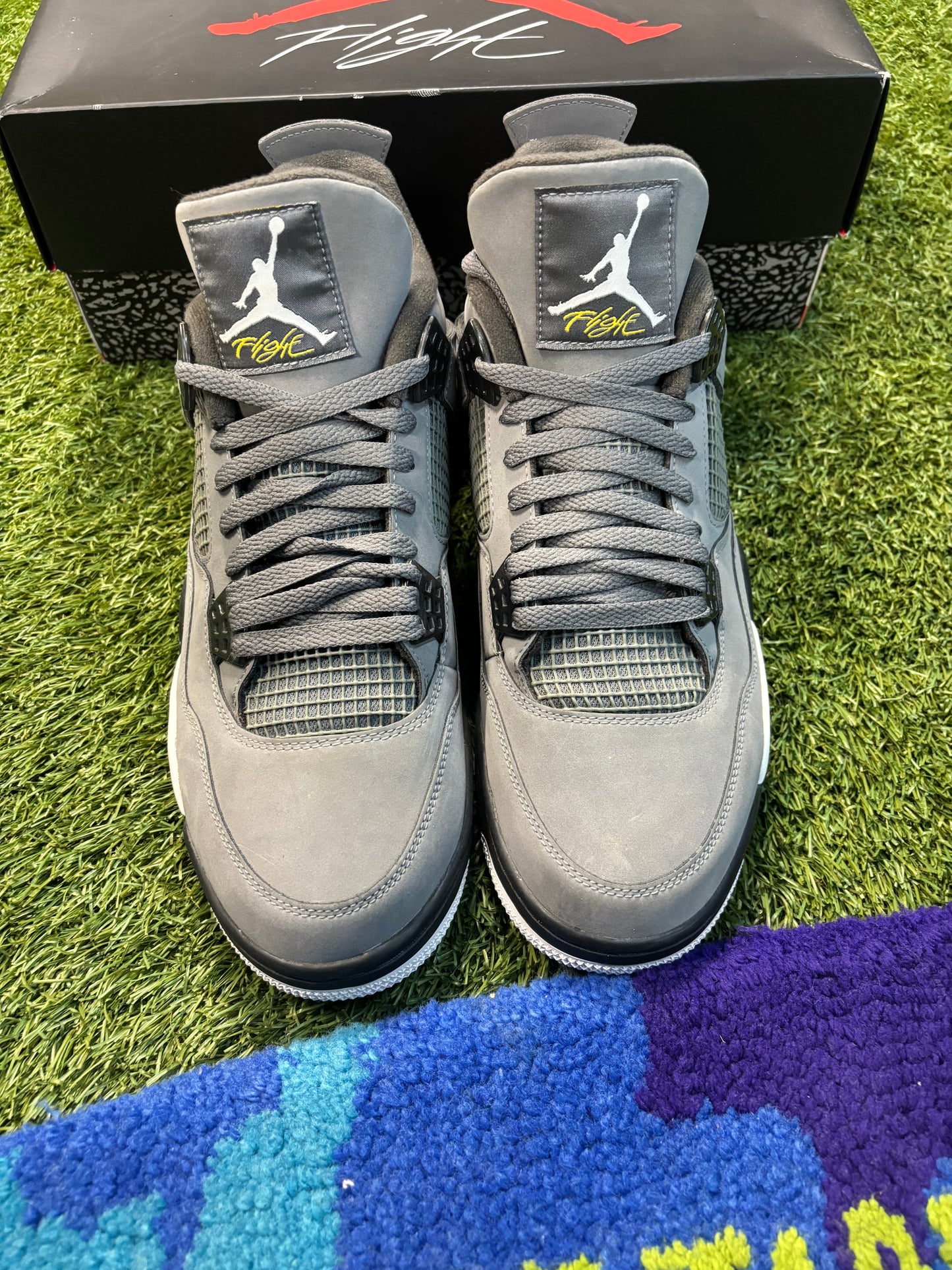 Jordan retro 4 cool grey