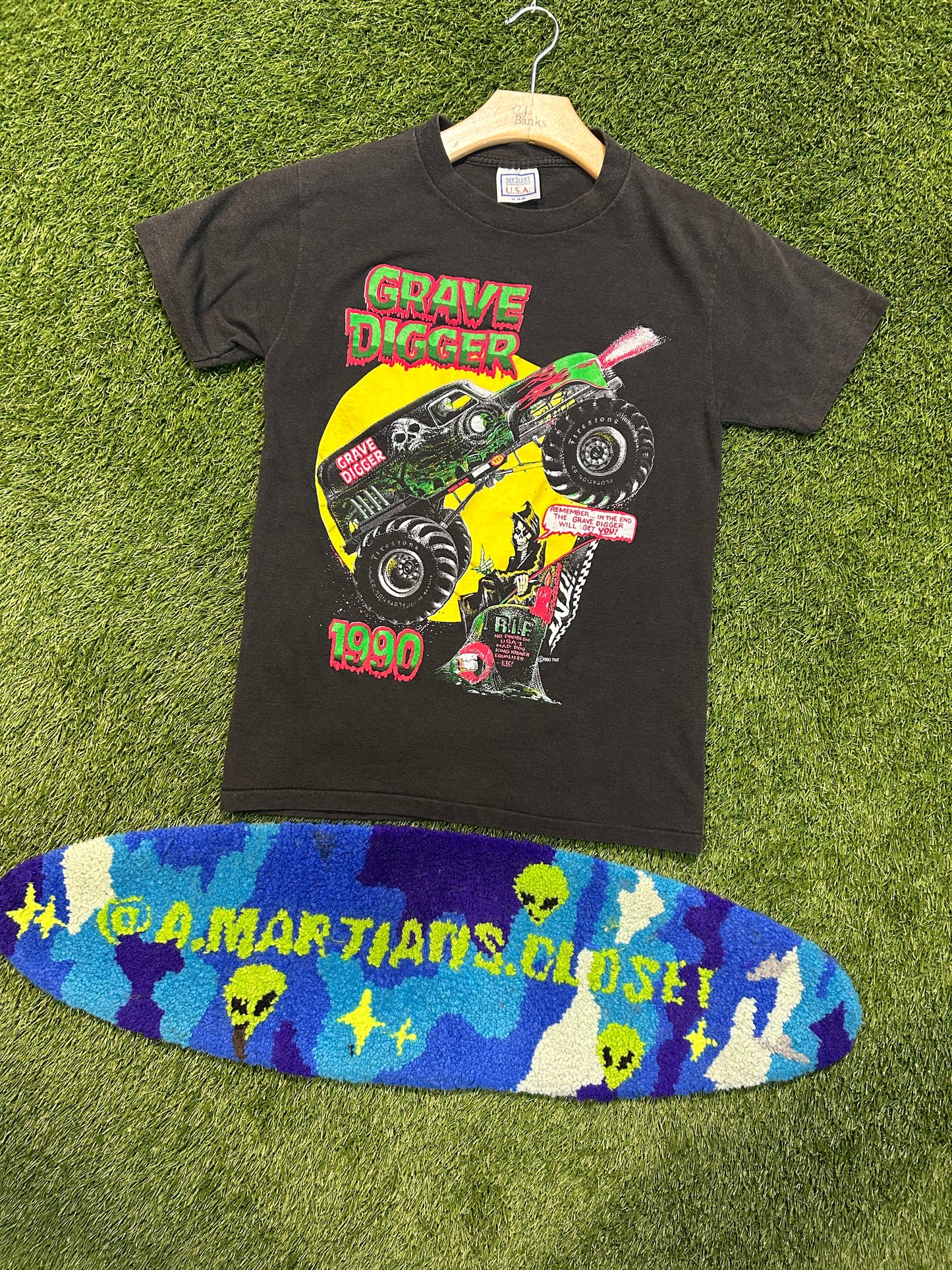 Rare Vintage 1990 Grave Digger Monster Truck Tee