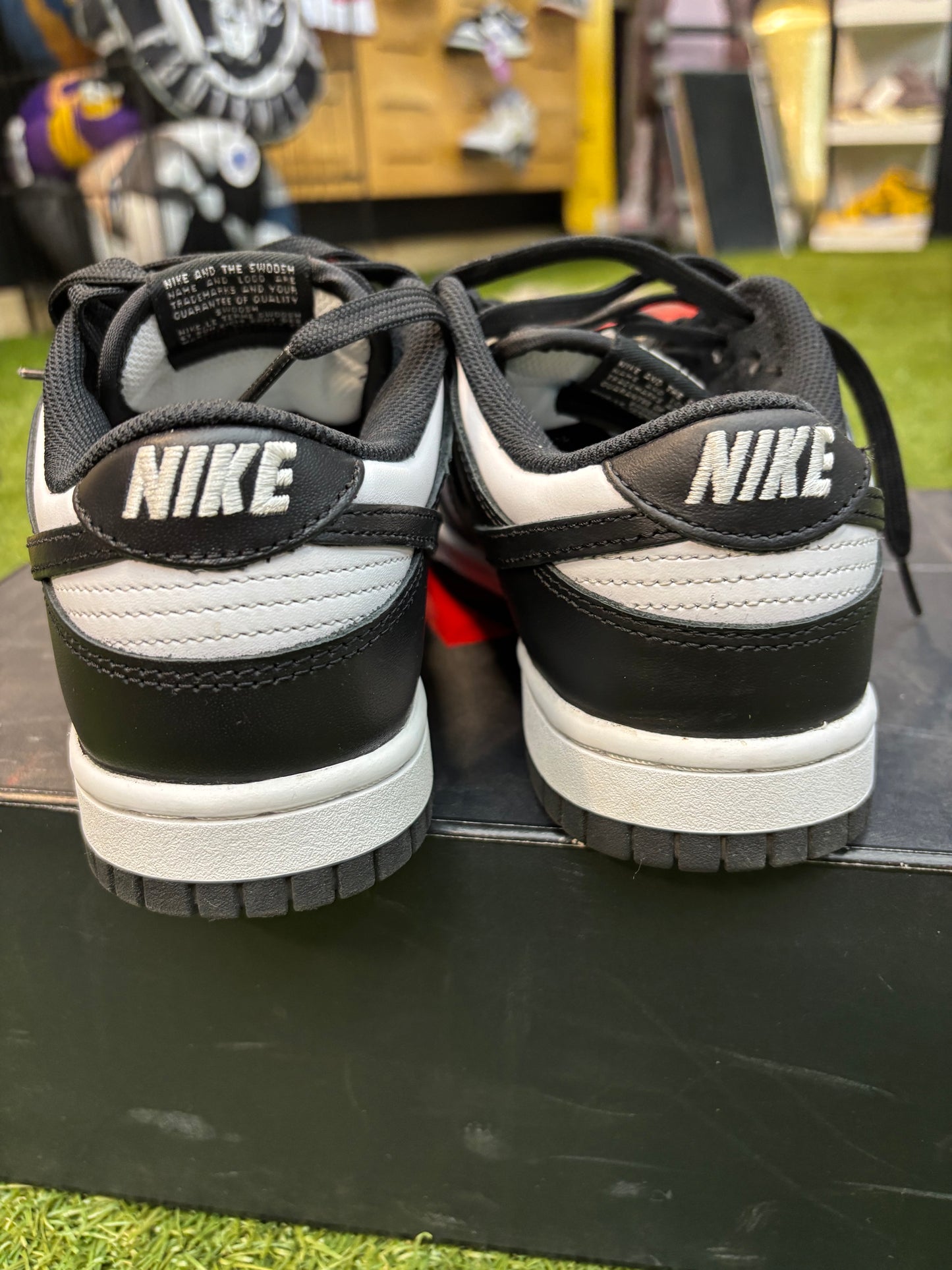Nike panda dunk low(Used)