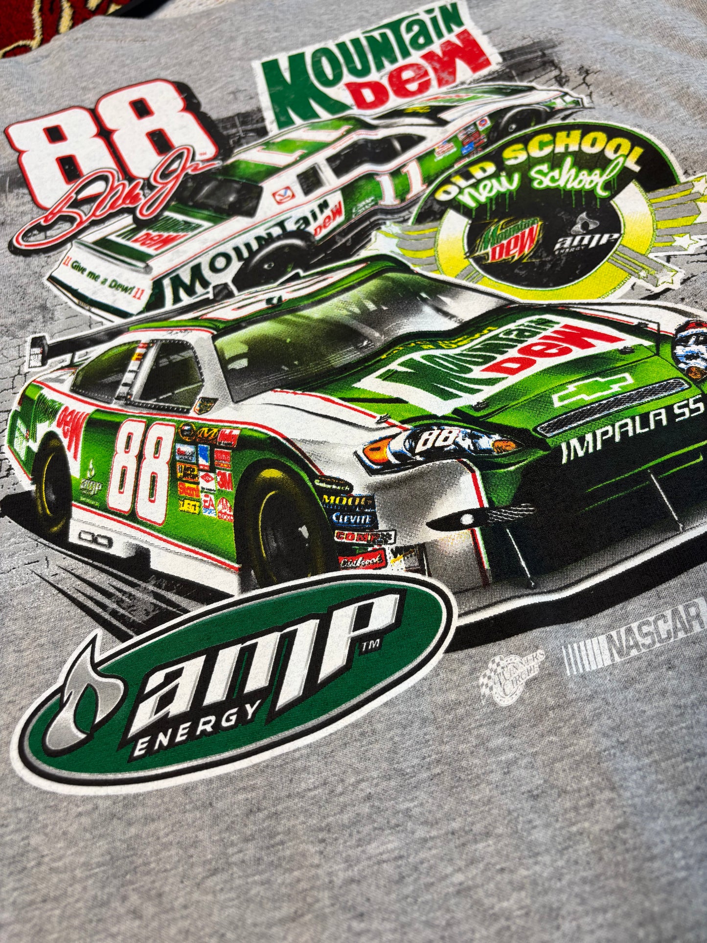 2008 Dead stock Dale Jr Mountain Dew Amp Energy NASCAR T-Shirt Size Large Winners circle tag