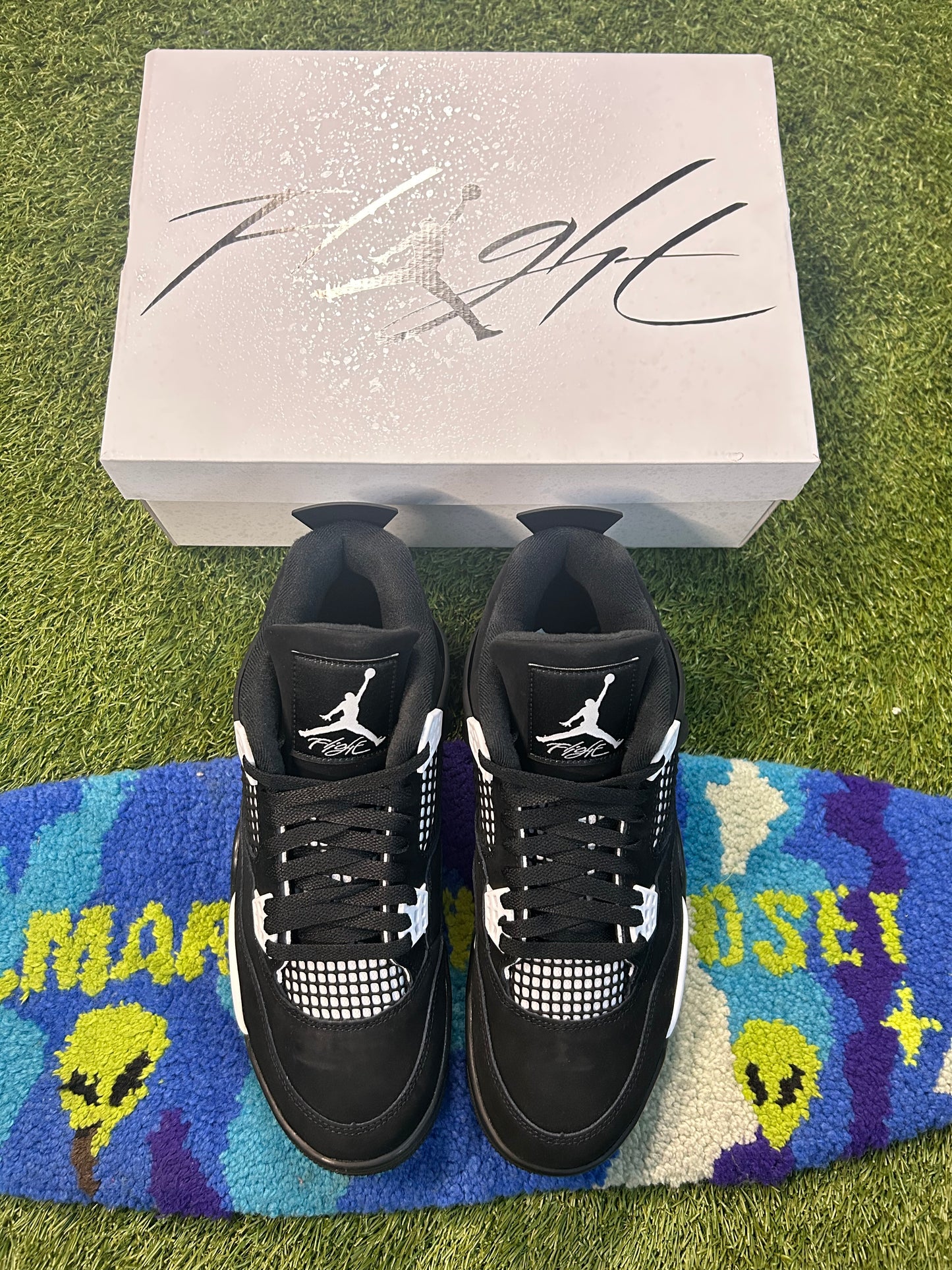 Jordan 4 Retro White Thunder