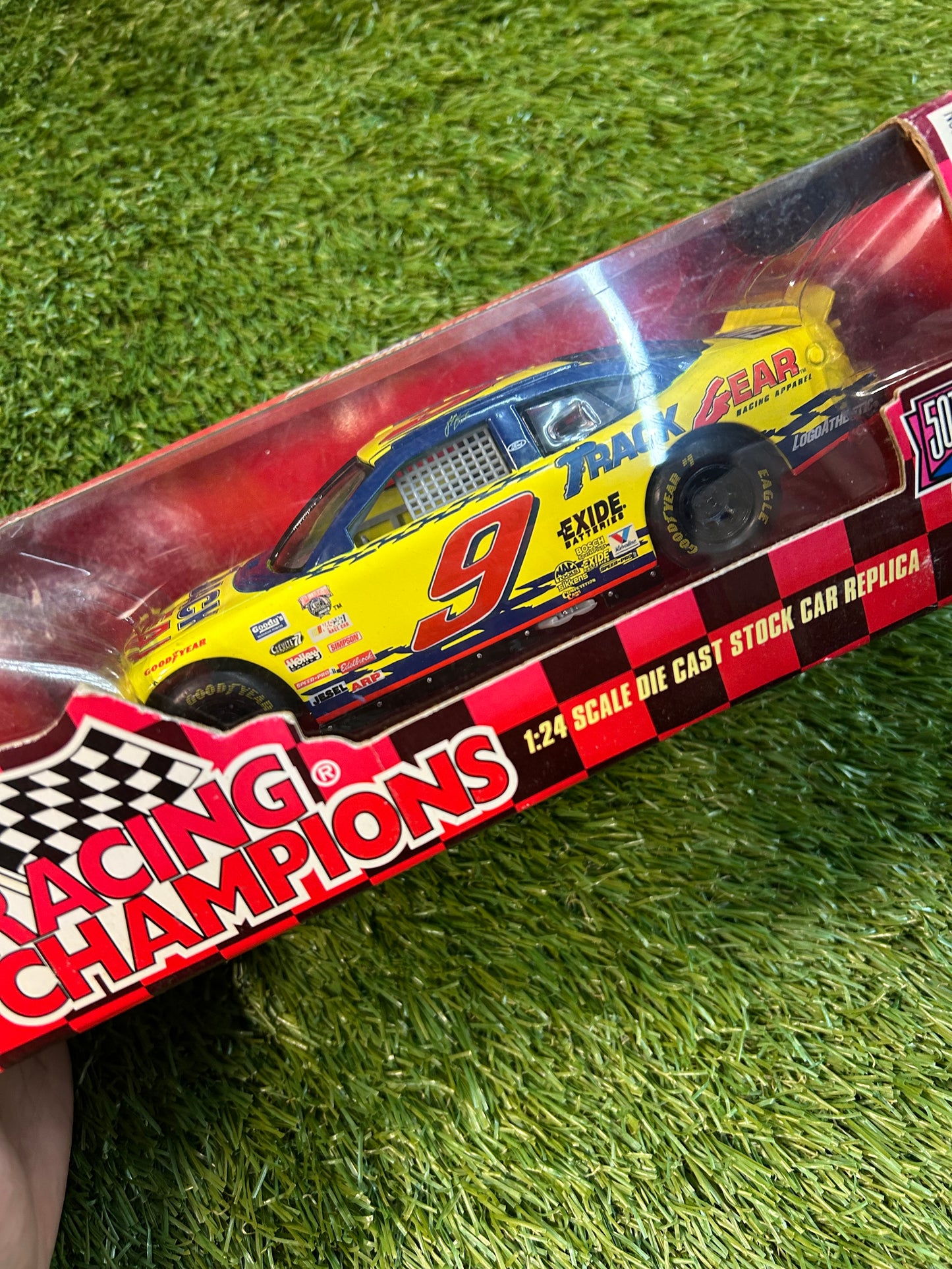 Vintage 1998 Collectable 1:24 Scale Die Cast NASCAR #9 Racing Champions