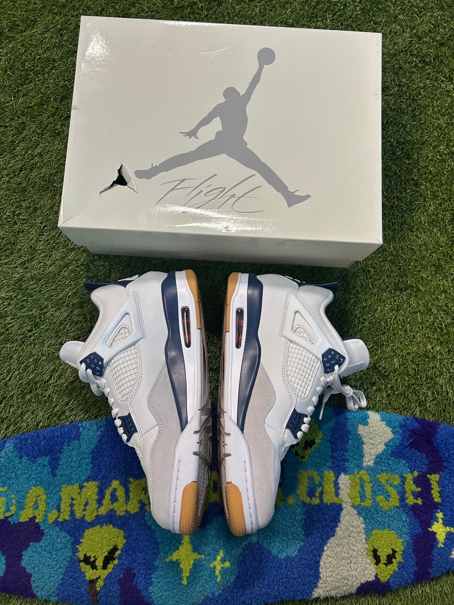 Jordan 4 Retro SB’s Navy