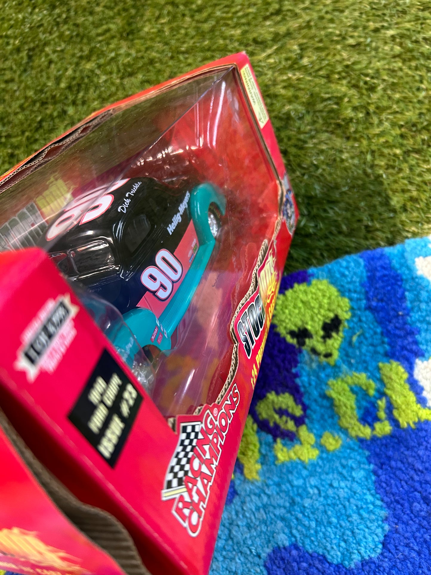 Vintage 1998 Collectable 1:24 Scale Die Cast Truck #90 NASCAR
