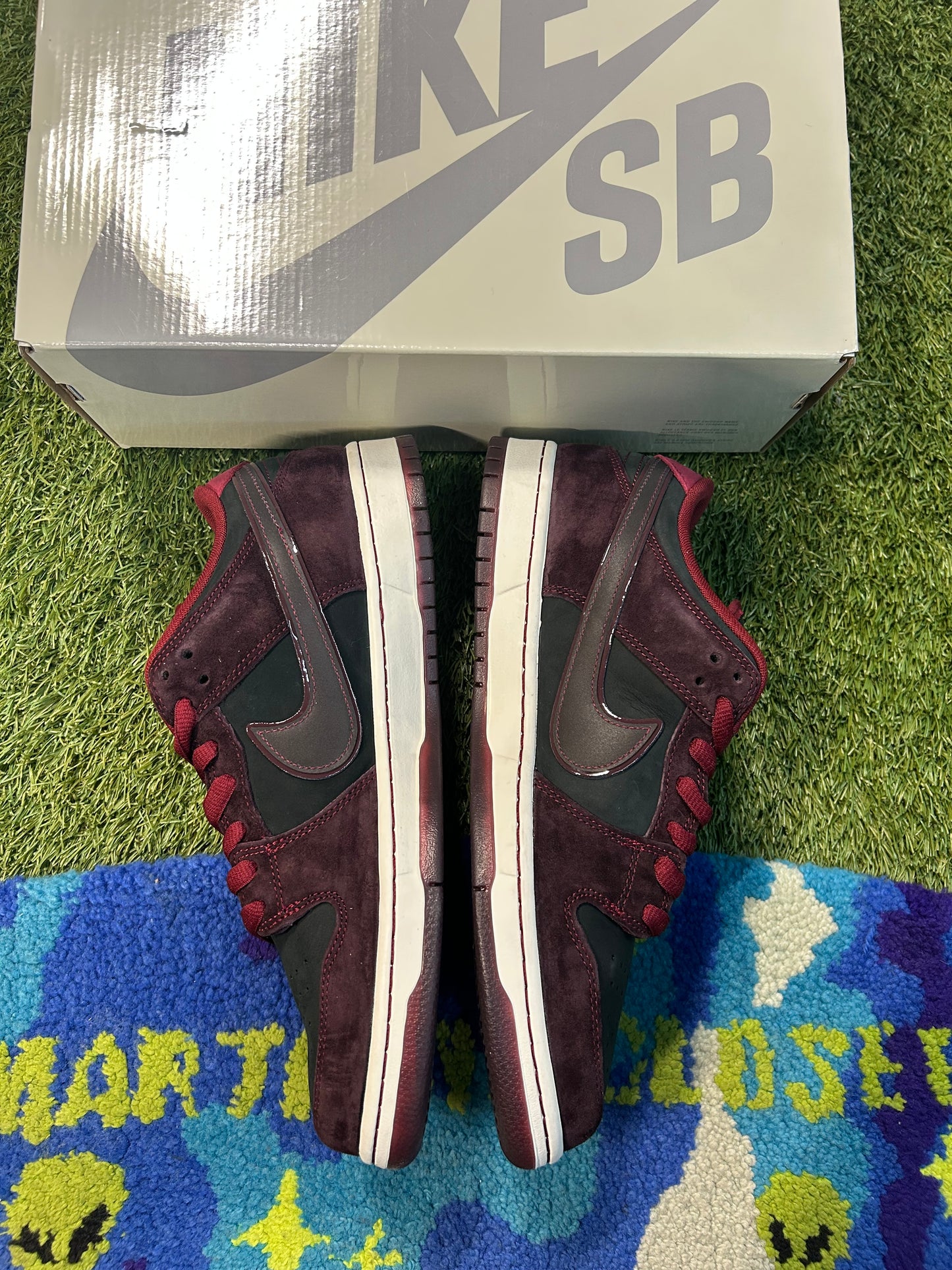 Nike SB Dunk Low Riot Skateshop