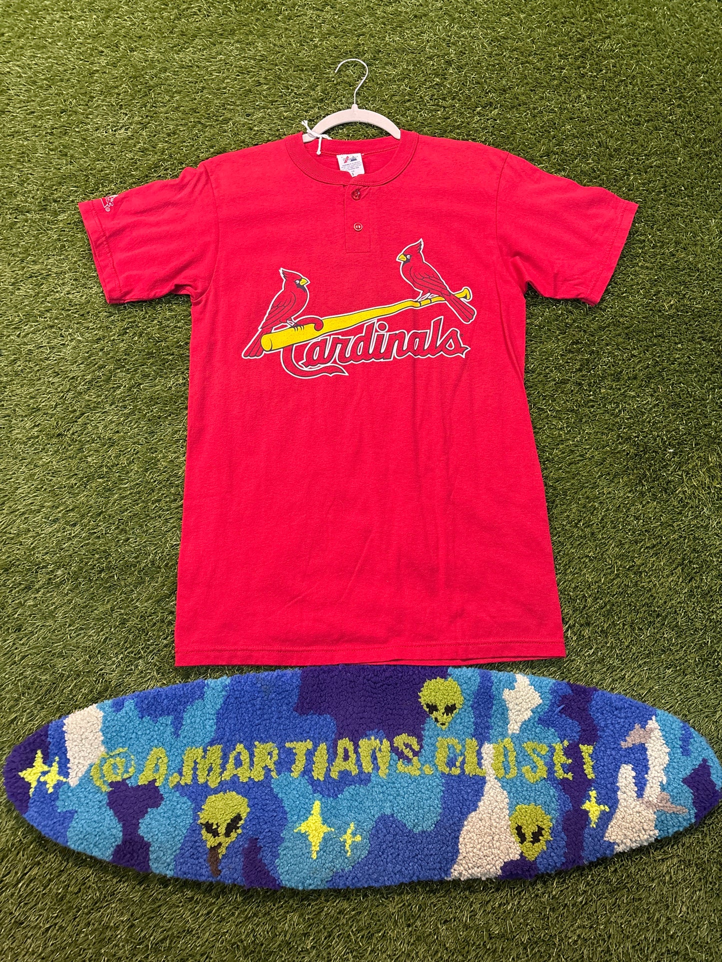 Men’s small cardinals tee shirt