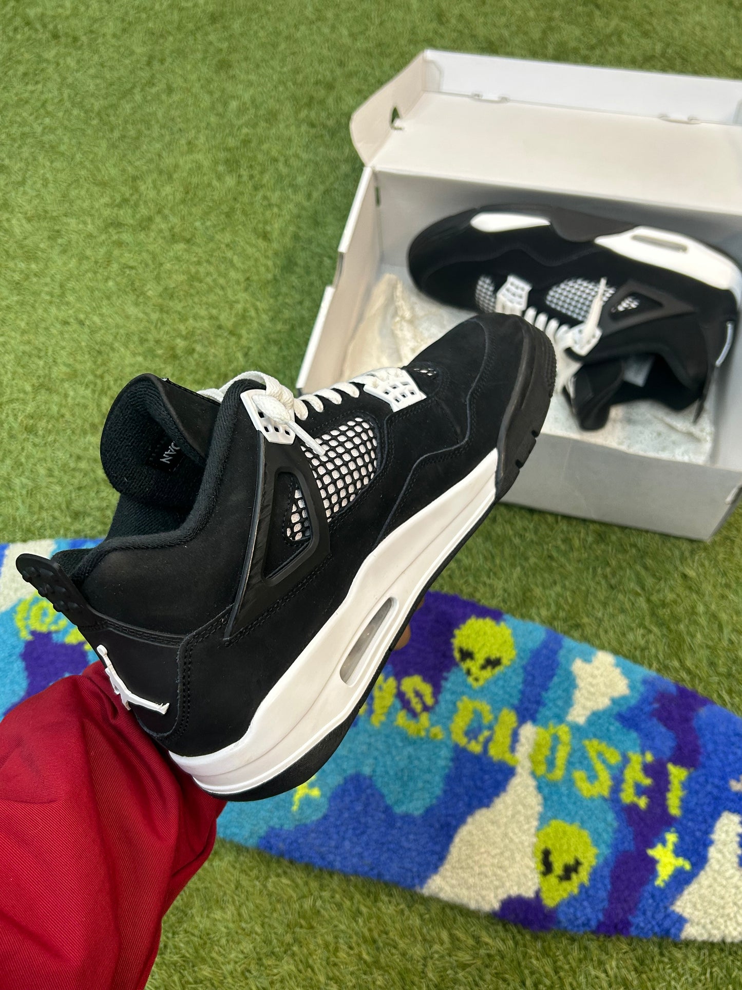 Jordan Retro 4 White Thunder(Used)