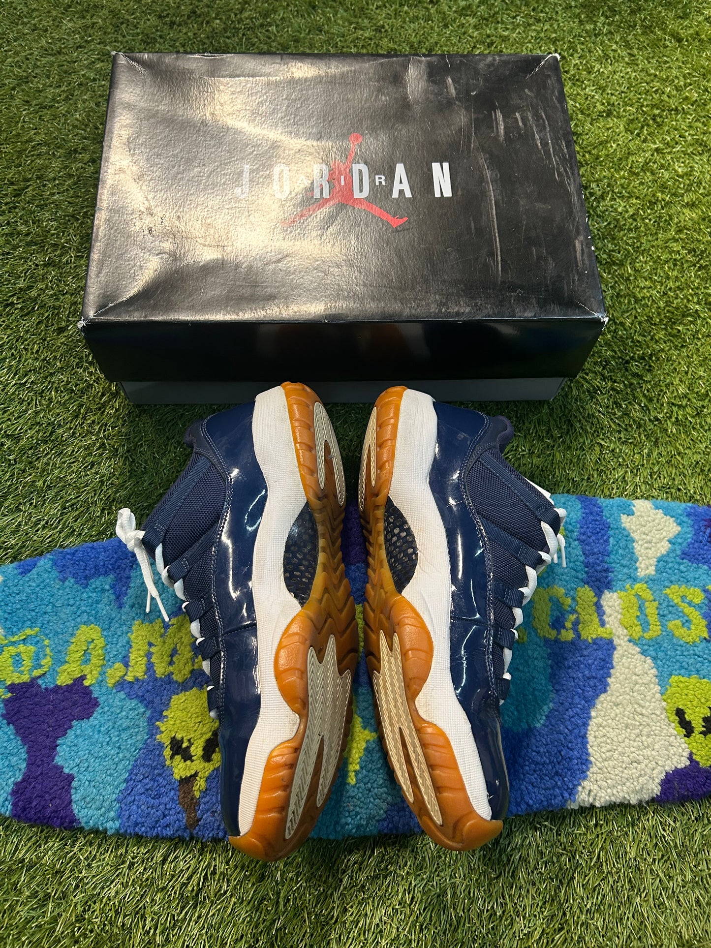 Jordan Retro 11 Navy Gum