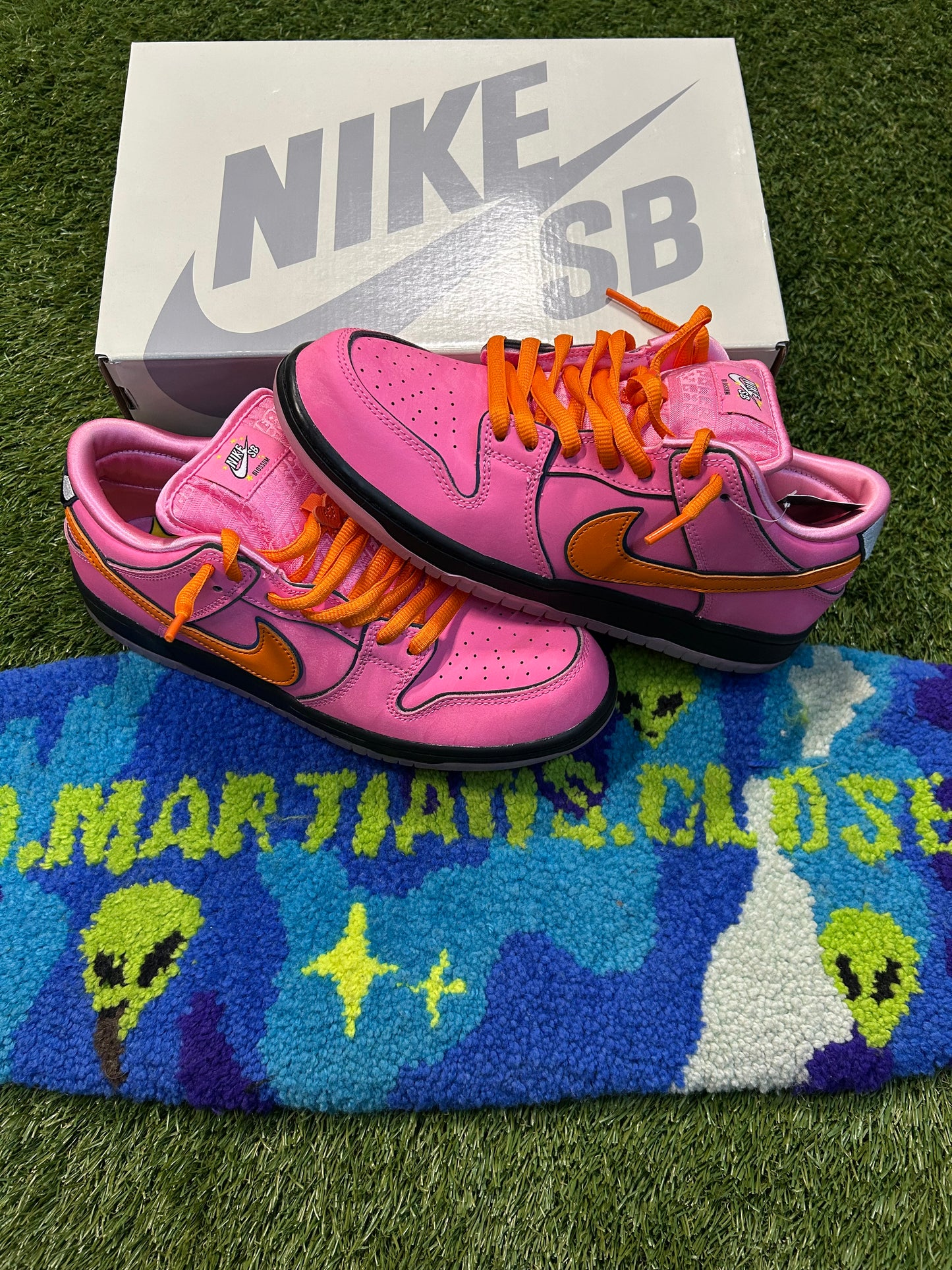 Nike SB Dunk Low The Powerpuff Girls Blossom