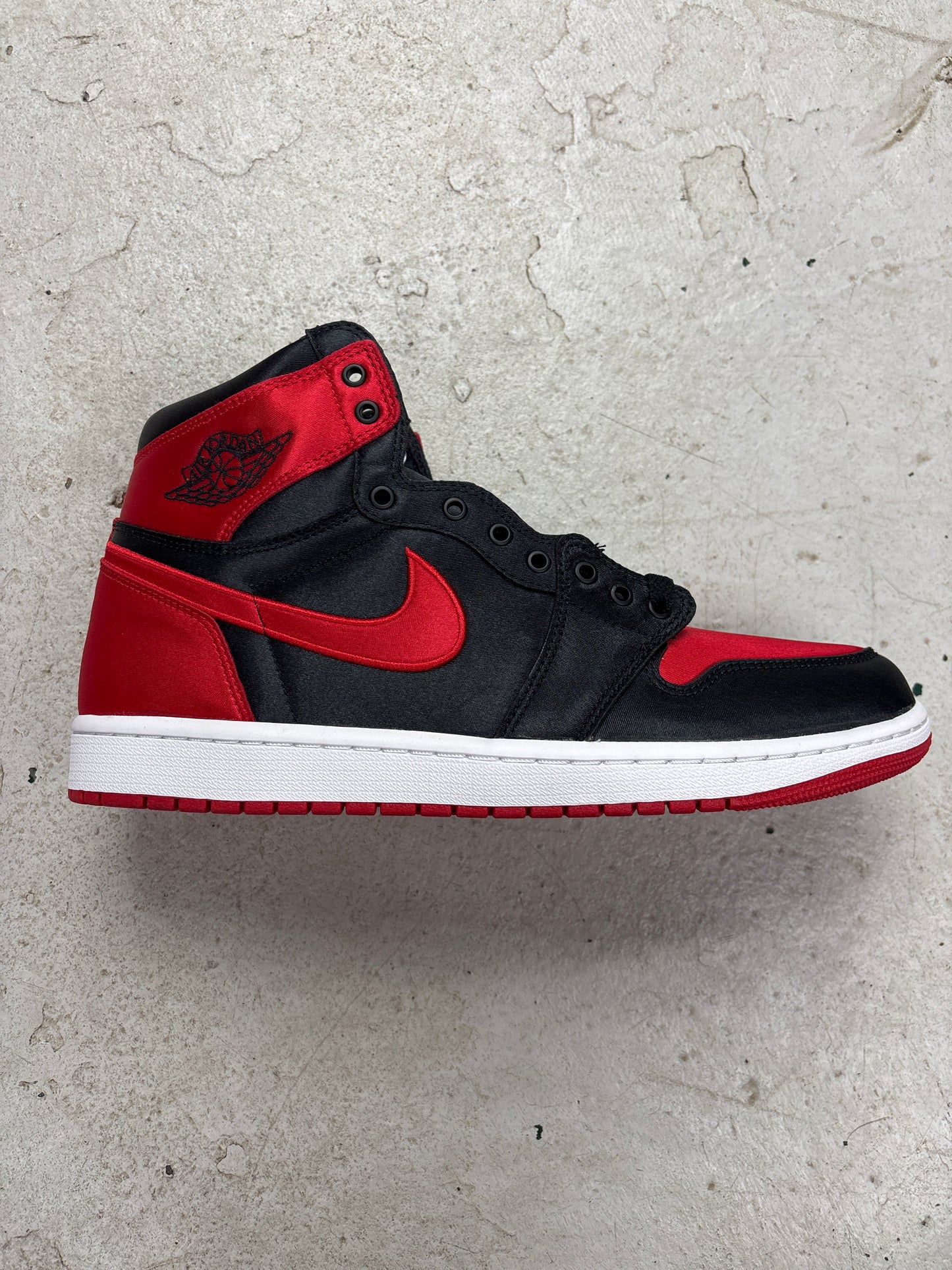Air Jordan 1 High Satin Bred Sz 10.5 MT