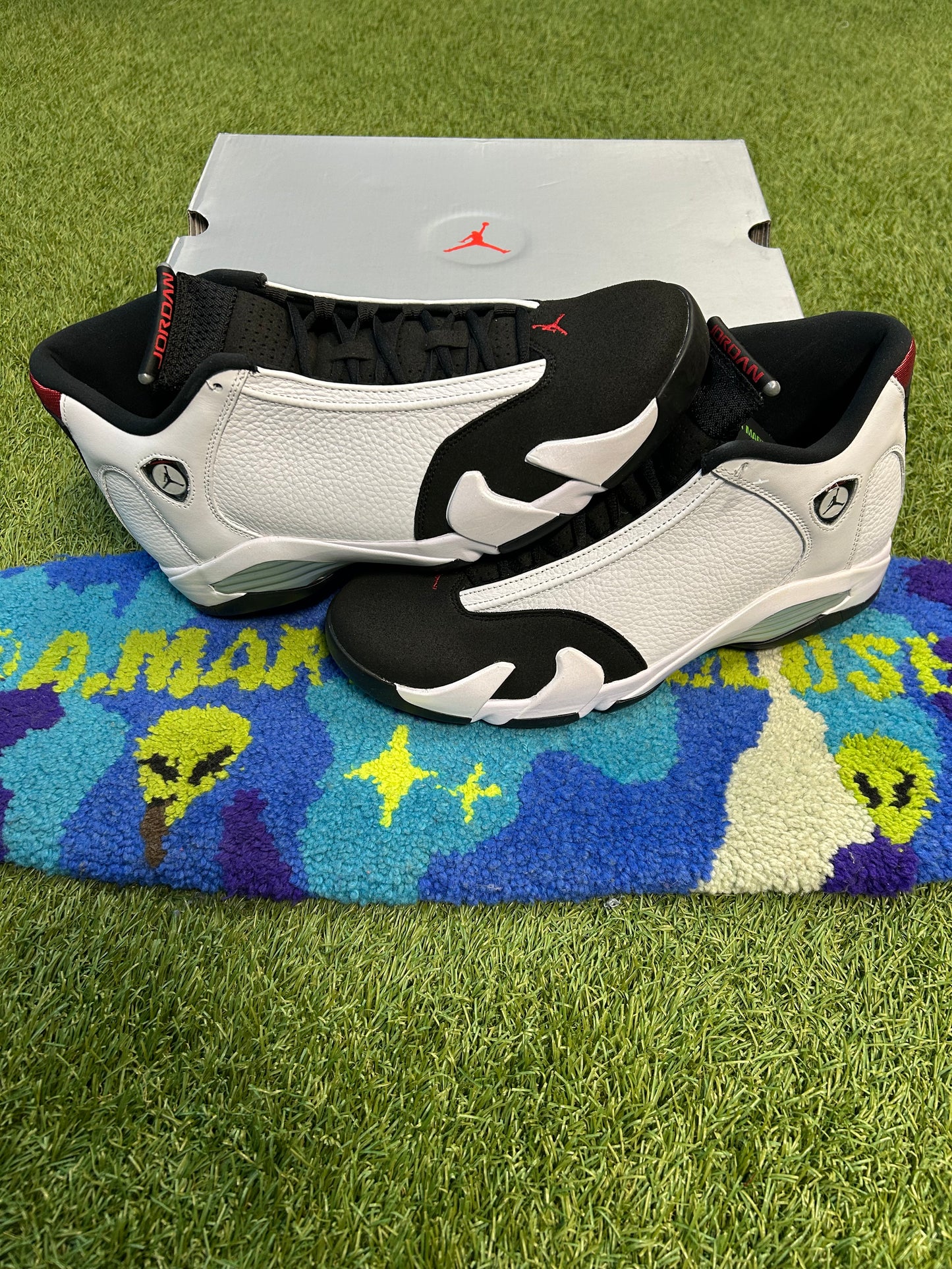 Jordan Retro 14 Black Toes