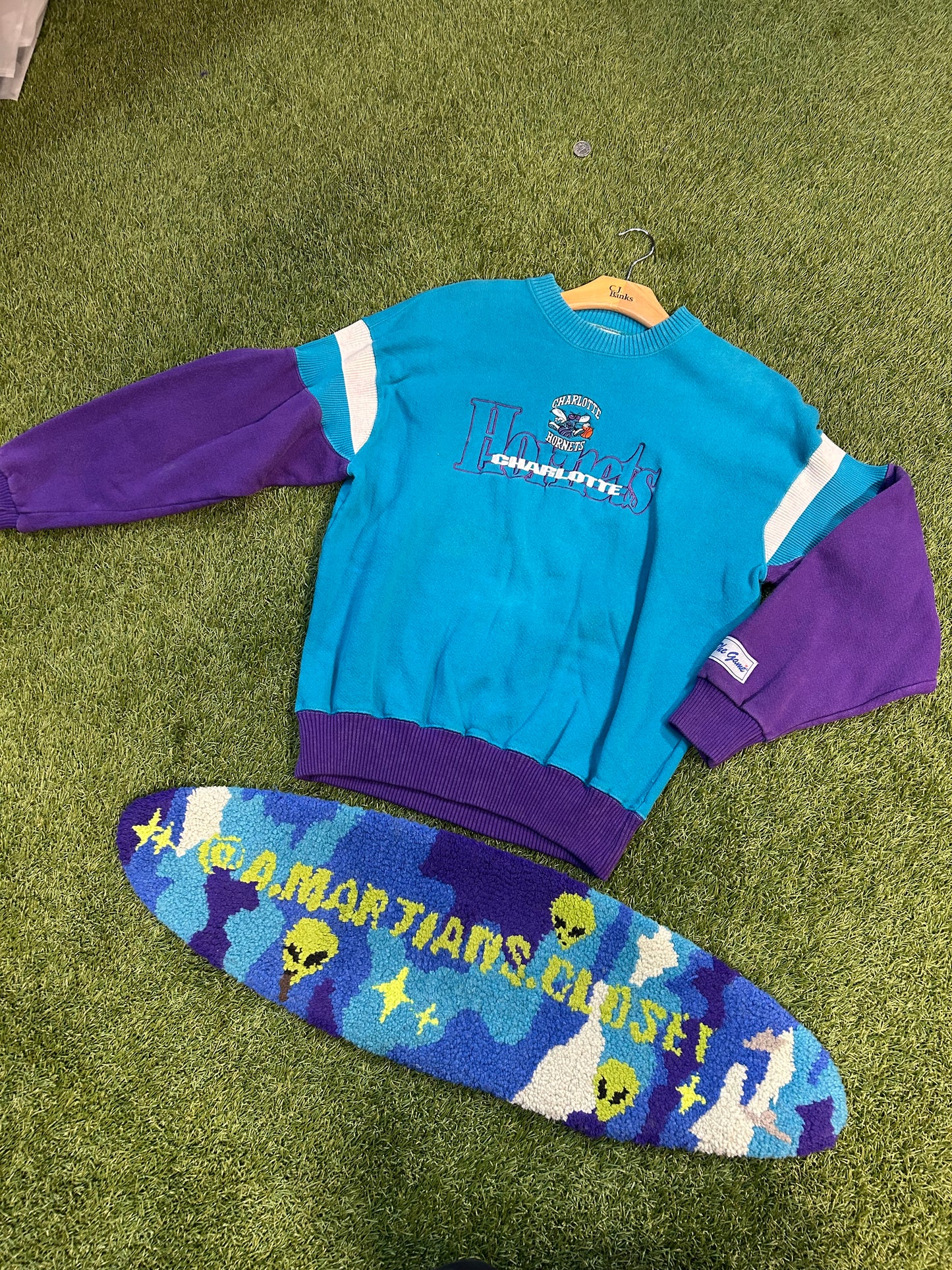Vintage 90s Charlotte Hornets NBA Crewneck