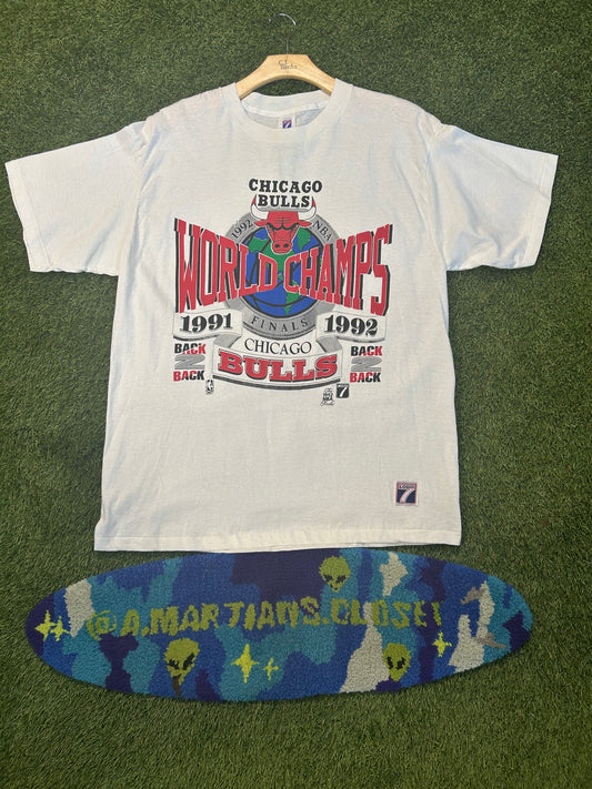 Vintage 1991 Chicago Bulls World Champs Back 2 Back Tee