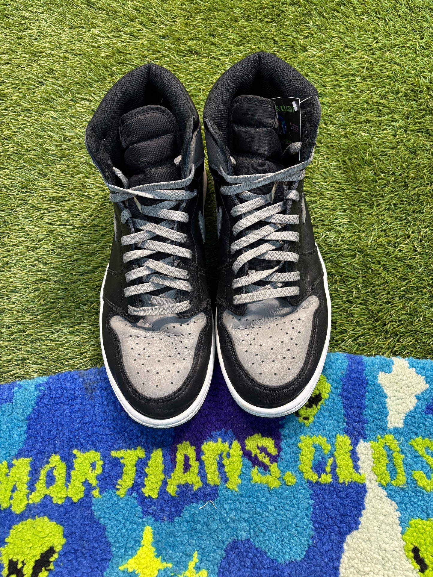 Air Jordan 1 High OG Shadow