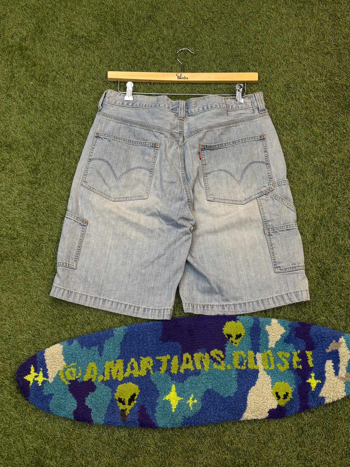 Women’s Levi’s Carpenter Light Wash Jorts