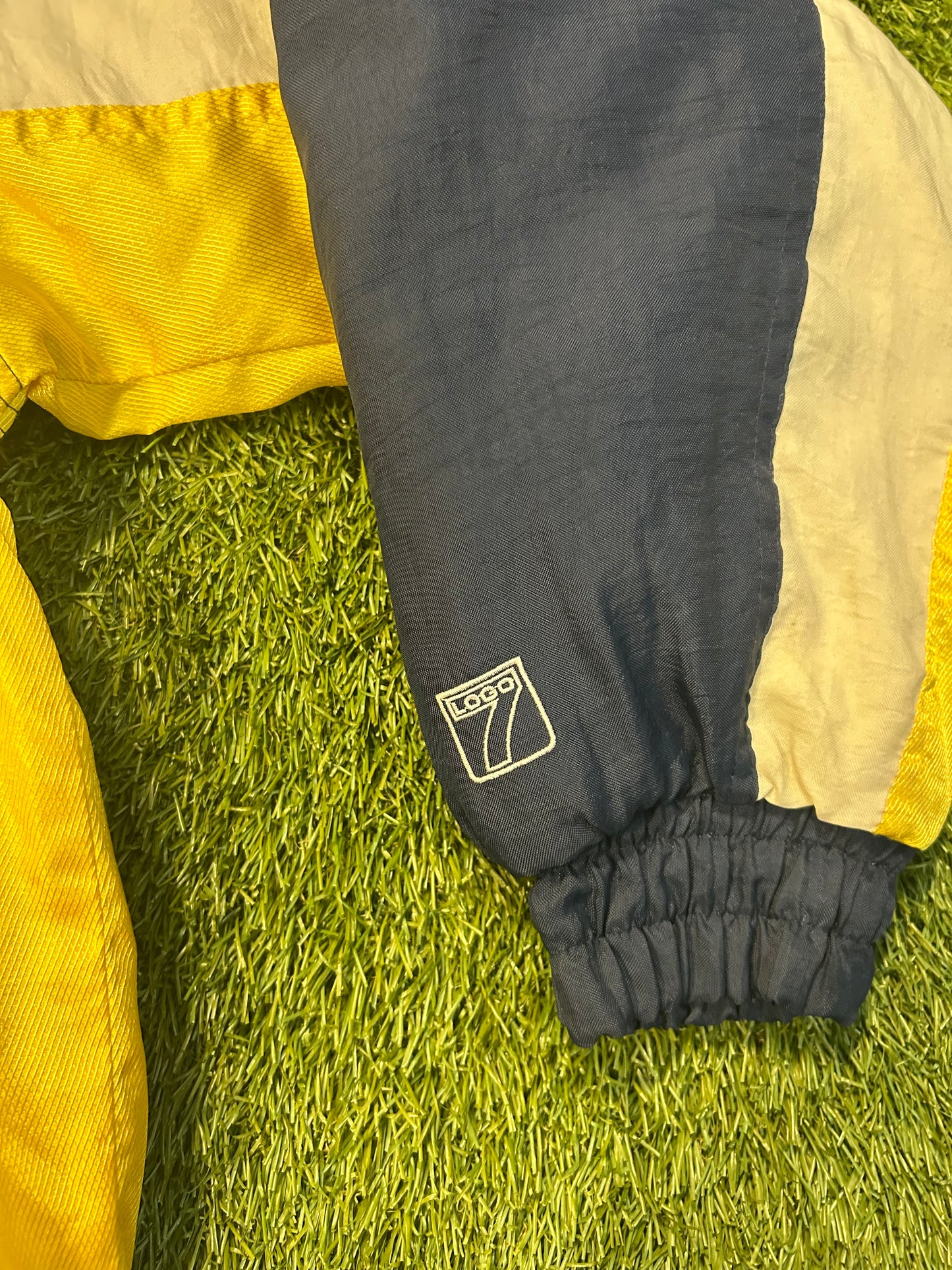 Vintage 90s Michigan Wolverines Logo7 Coat