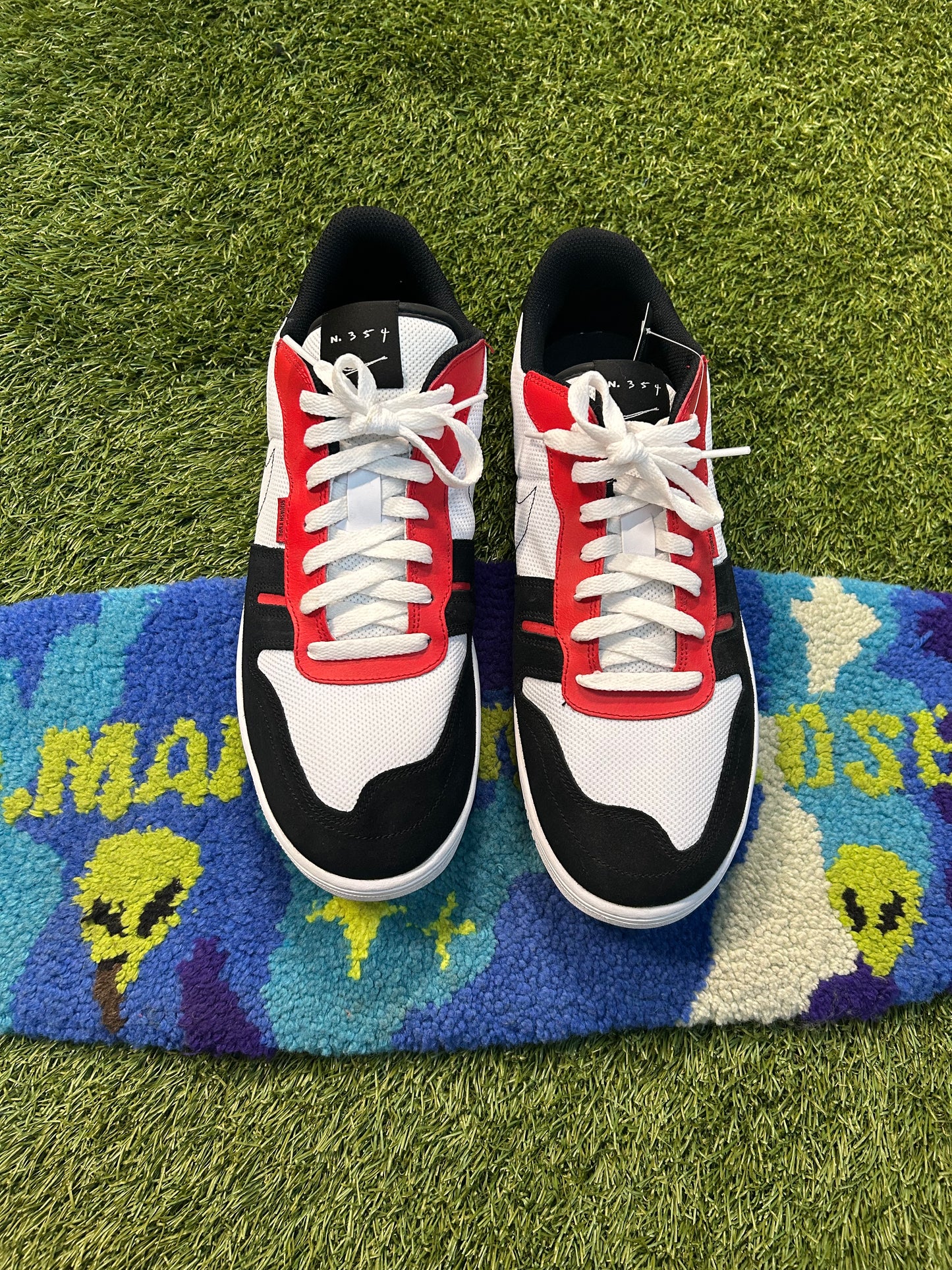 Nike Squash Type N.354 Trainers