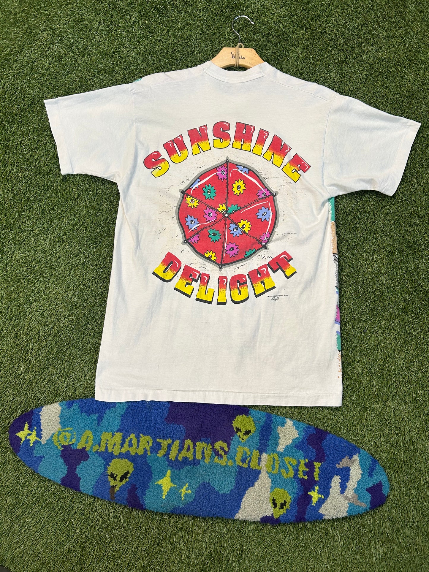 Vintage 1995 Warner Bros Tweety Bird Sunshine Delight AOP Tee