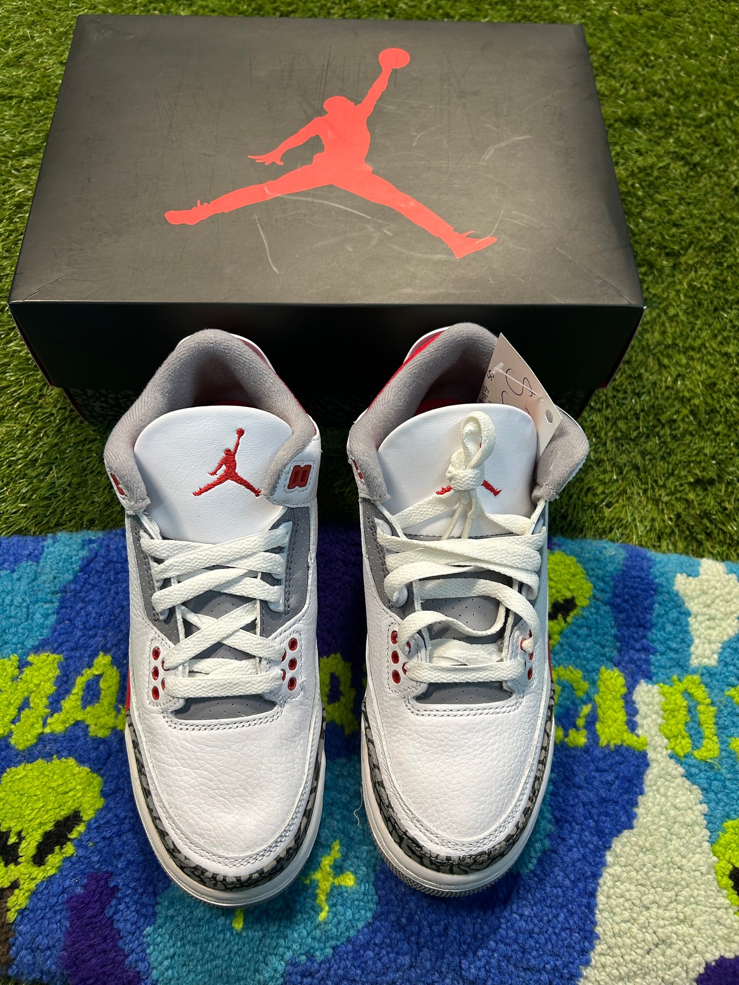 Jordan 3 Fire Reds (2022)