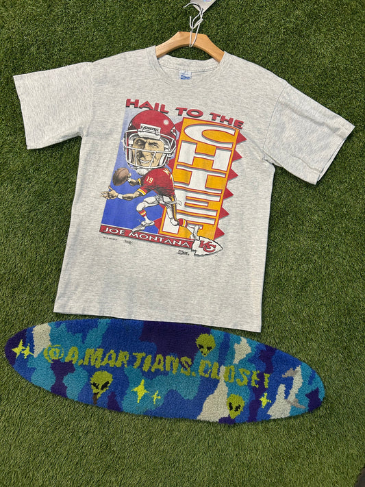 Vintage 1993 Kansa City Chiefs Joe Montana Big Head Tee