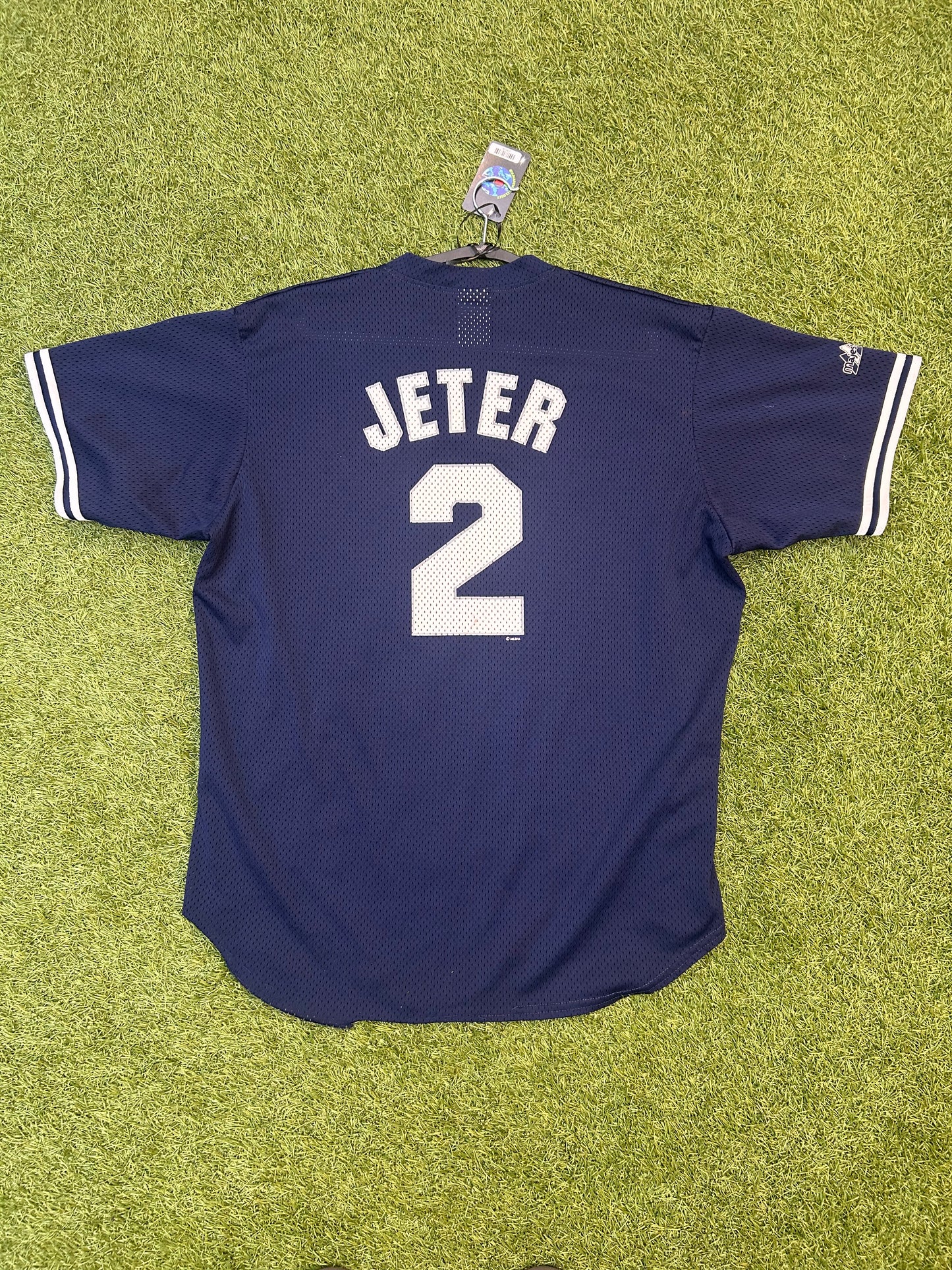 Vintage 90s Majestic New York Yankees MLB Derek Jeter #2 Jersey