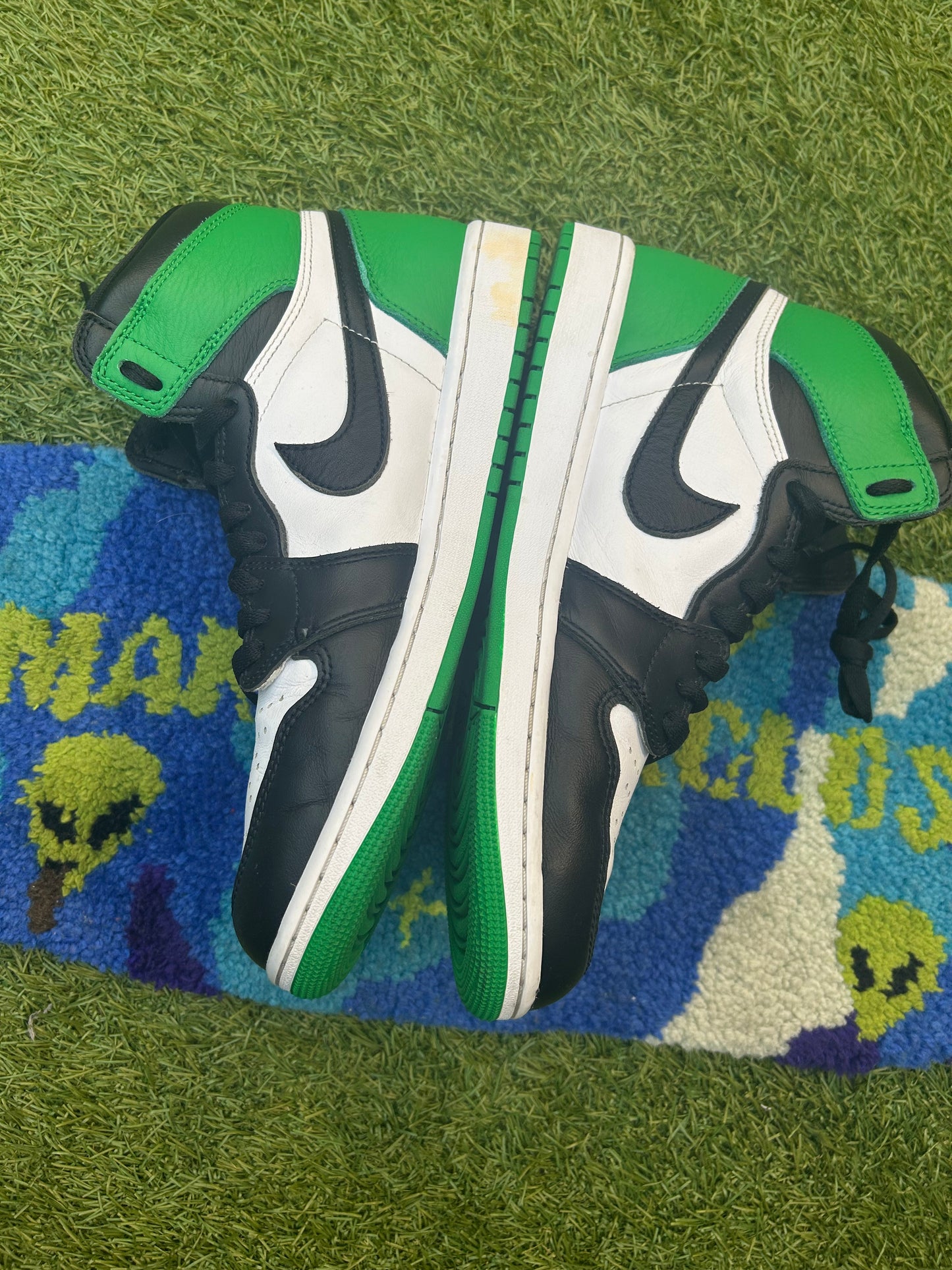 Jordan 1 Retro High OG Lucky Green(2022)