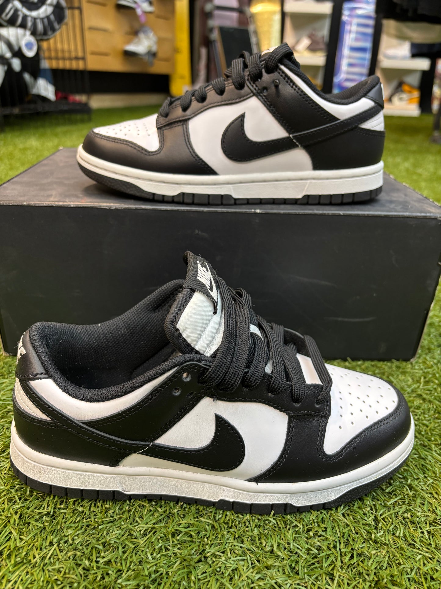 Nike panda dunk low(Used)