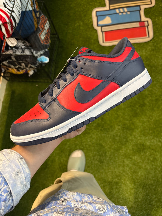 Nike dunk low size 11 navy red