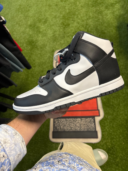Nike dunk high panda size 8