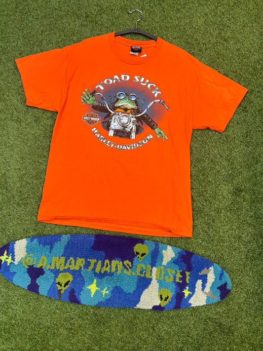 Y2K Harley Davidson Toads Suck Conway Arkansas Tee