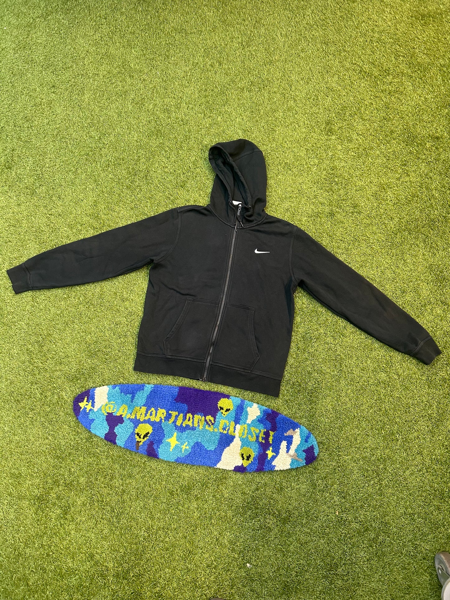 Y2K All Black Nike ZipUp W/Hood